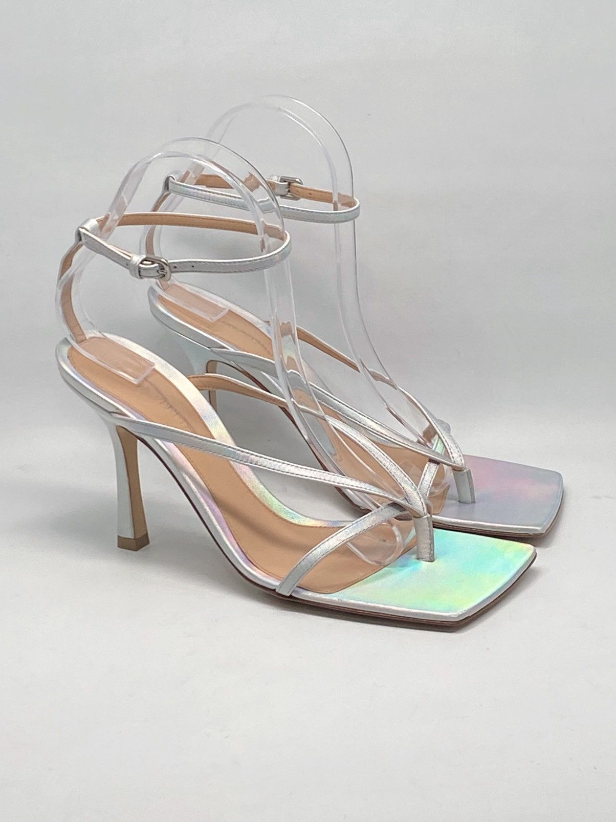 Bottega Veneta Bottega Veneta Leather Strappy Thong Sandals size 37.5 Size US 7.5 / IT 37.5 - 1 Thumbnail