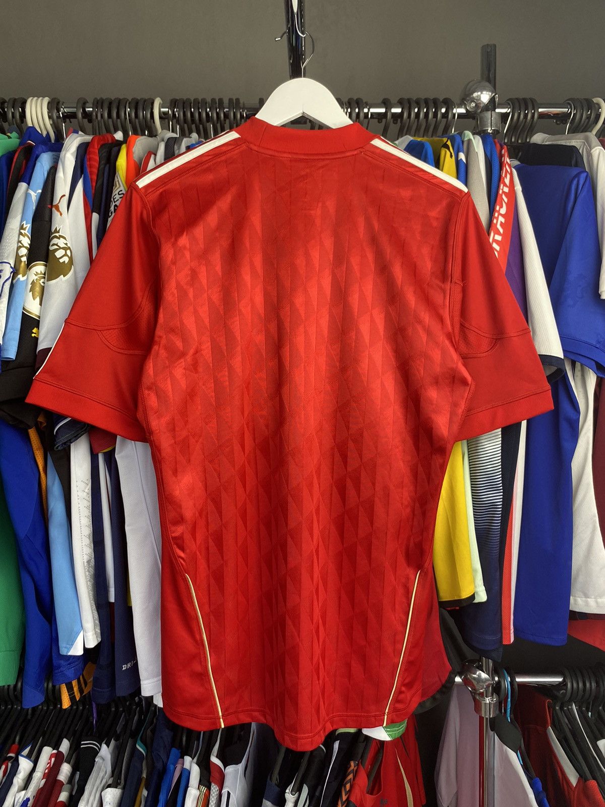 Adidas 2010/11 ADIDAS LIVERPOOL HOME SOCCER FOOTBALL JERSEY SHIRT Size US M / EU 48-50 / 2 - 2 Thumbnail