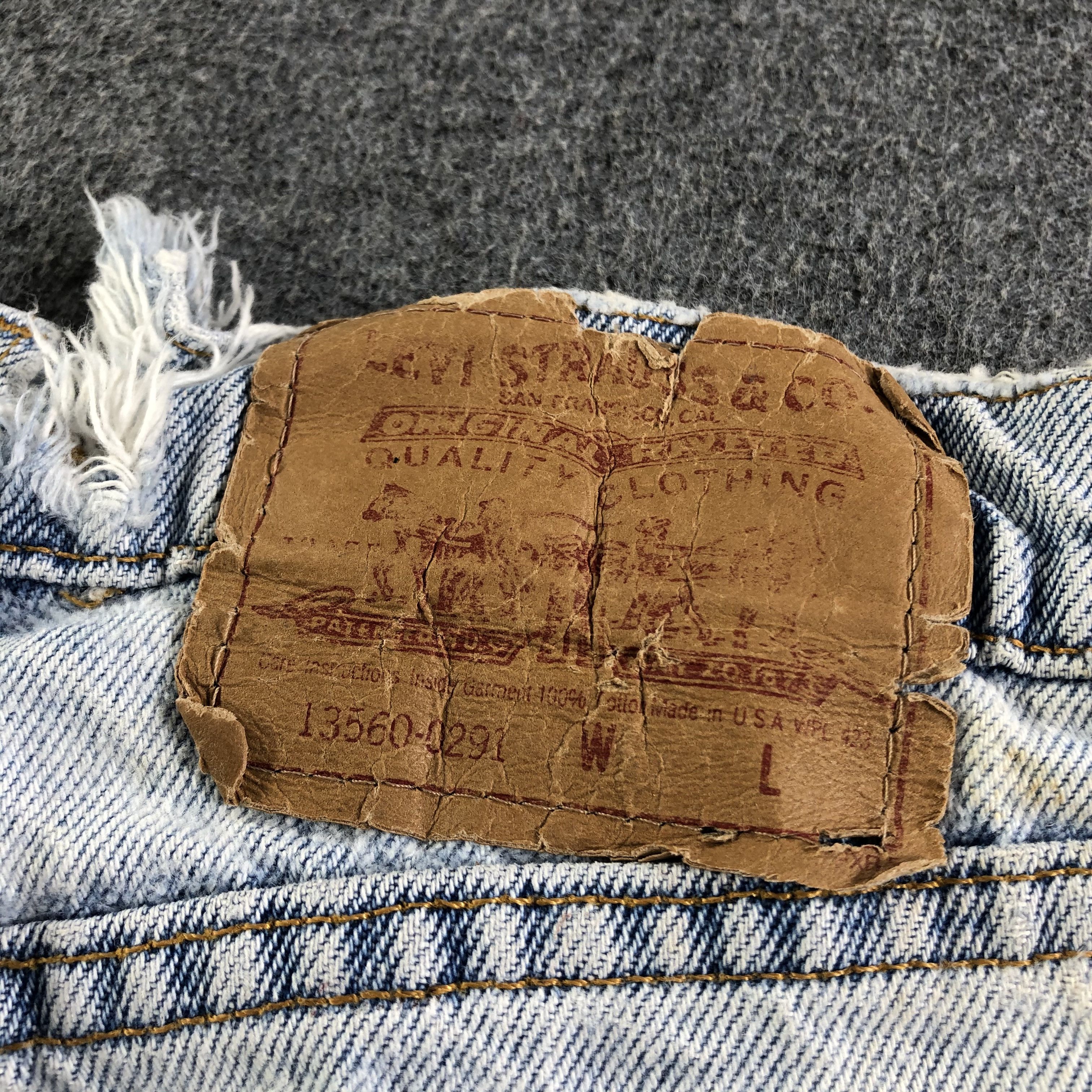 Levi's 90s Vintage Light Wash Levis 560 Jeans-J3119 Size US 30 / EU 46 - 5 Thumbnail