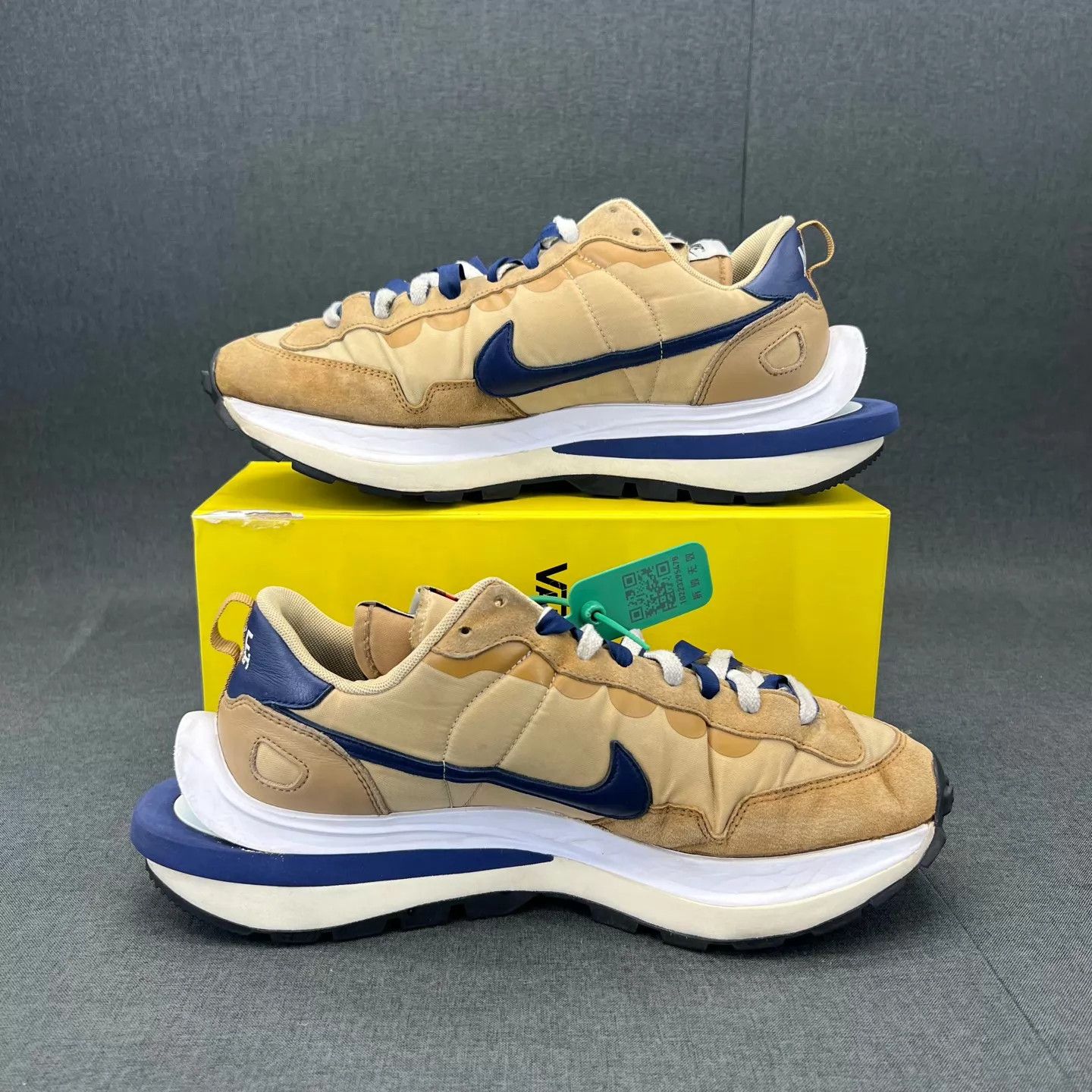 Nike sacai vaporwaffle sesame 45 boxed Size US 12 / EU 45 - 7 Thumbnail