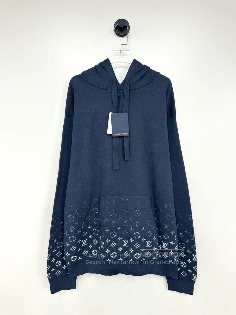 Louis Vuitton Louis Vuitton Grey presbyopic full-print gradient logo hoo Size US XXL / EU 58 / 5 - 1 Thumbnail