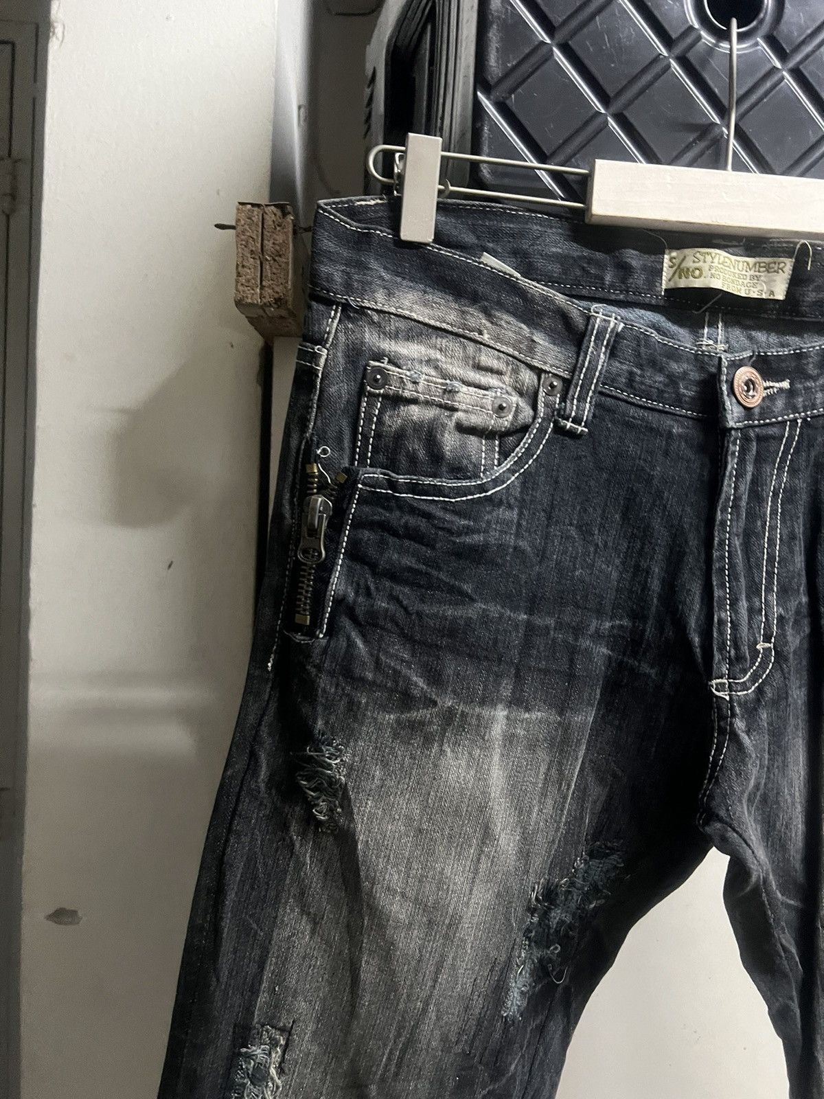 Japanese Brand × Vintage THRASHED RIPPED DENIM PANT Size US 33 - 4 Thumbnail