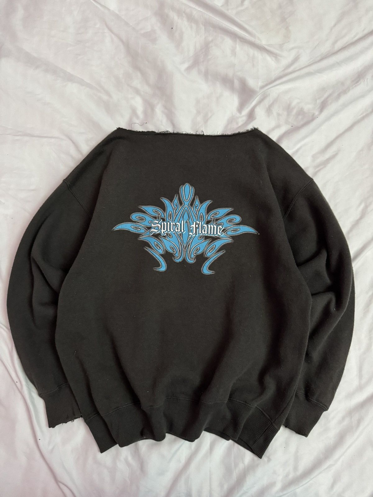 If Six Was Nine Distressed 2000s Anarchy Spiral Flames Size US M / EU 48-50 / 2 - 3 Thumbnail