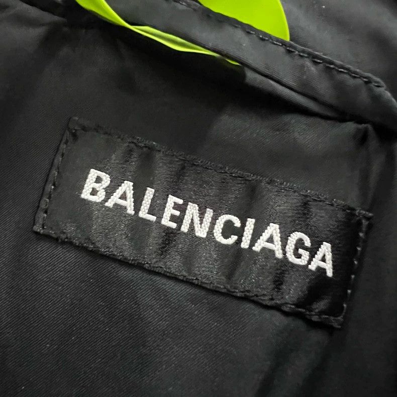 Balenciaga Balenciaga size 44 Letter logo printed down jacket Size US S / EU 44-46 / 1 - 5 Thumbnail