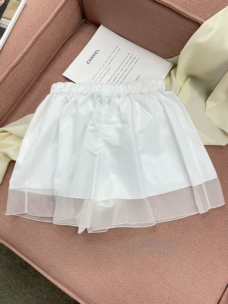 Chanel Chanel White bow tie mesh shorts Size 25" / US 0 / IT 36 - 4 Thumbnail