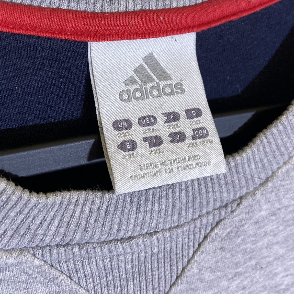 Adidas Adidas Vintage Sweatshirt Navy / White Panel — XXL Size US XXL / EU 58 / 5 - 4 Thumbnail
