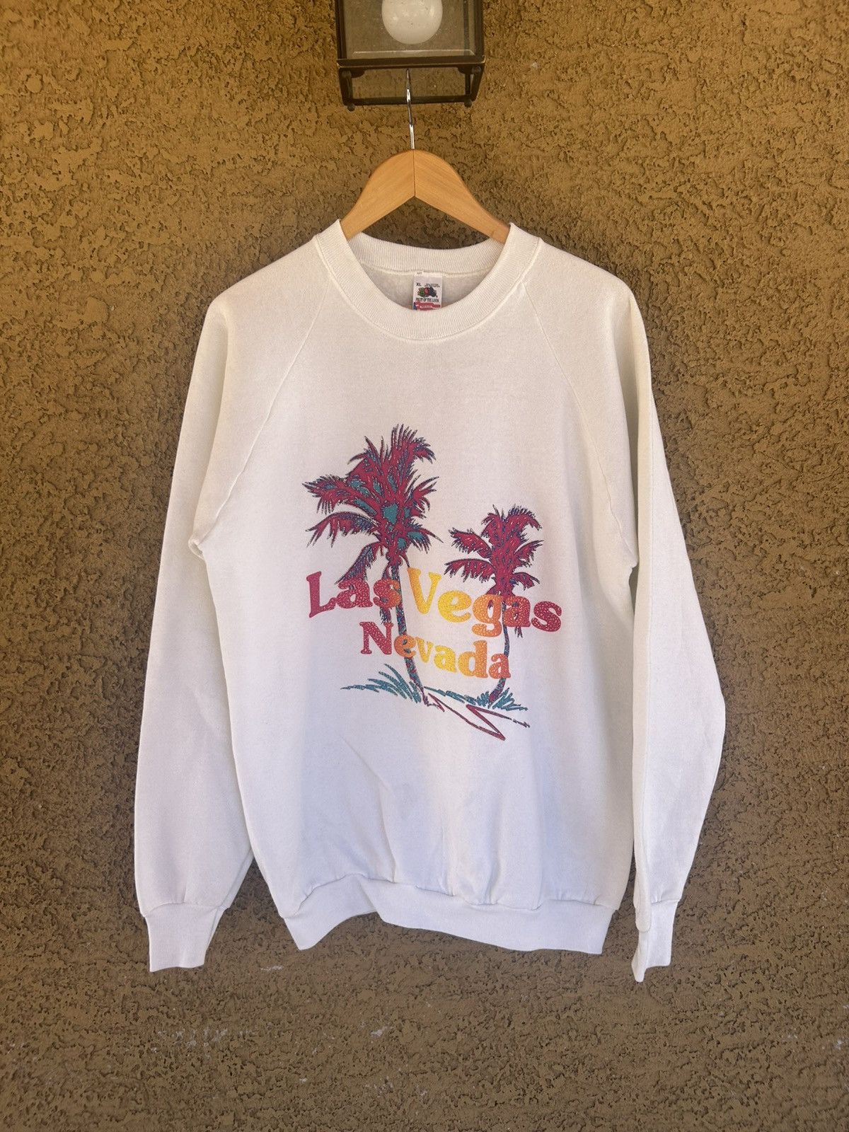Fruit Of The Loom Vintage Fruit Of The Loom Las Vegas Sweat Shirt Size XL Size US XL / EU 56 / 4 - 1 Thumbnail