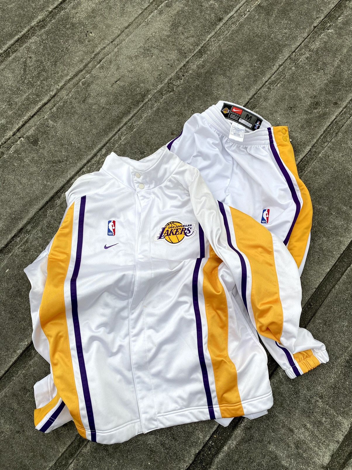 NBA Vintage Nike Team X L.A Lakers Nike NBA Warm-Up Set Size US XL / EU 56 / 4 - 8 Thumbnail