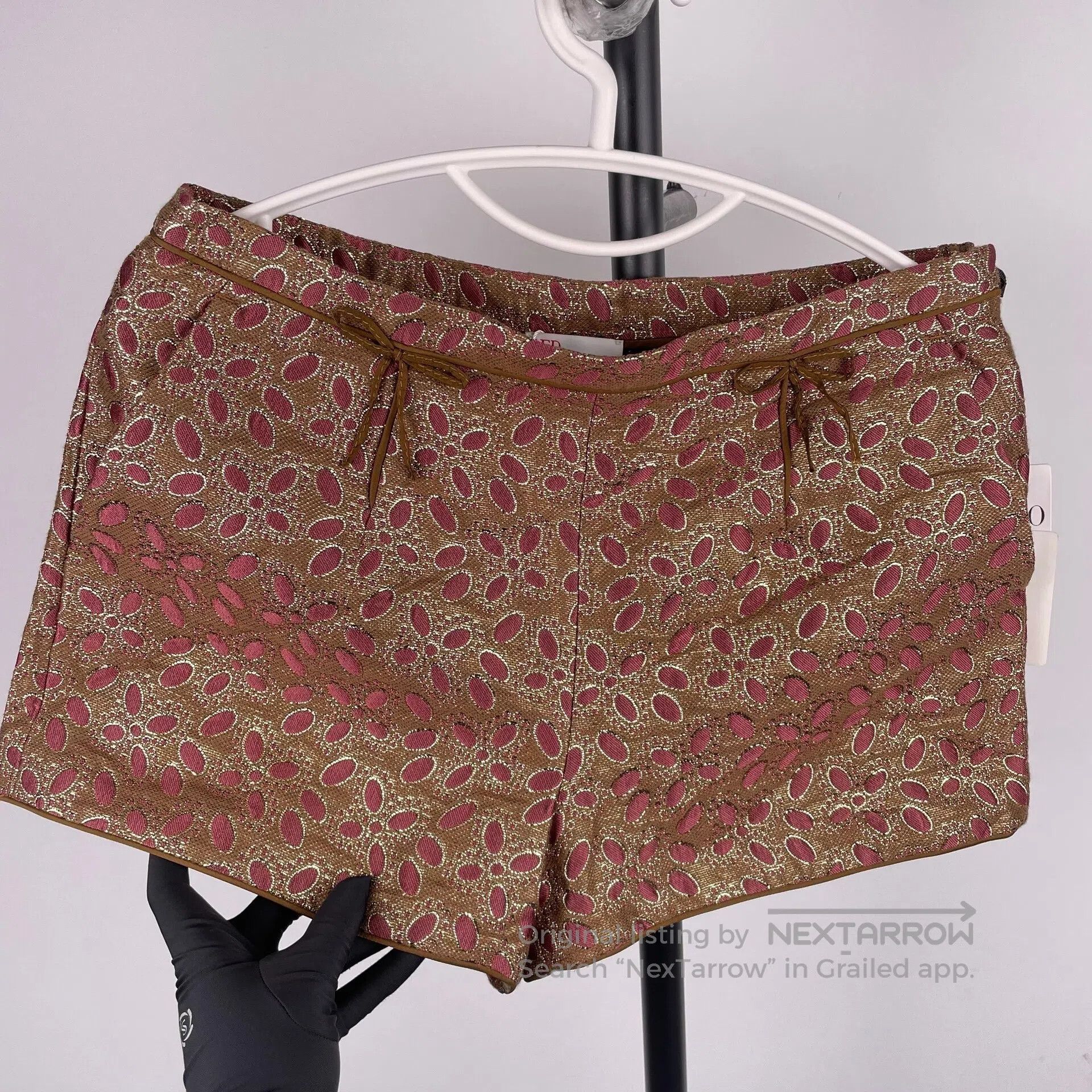 Valentino Valentino Gold Shorts Size 40| Size 39" - 2 Thumbnail