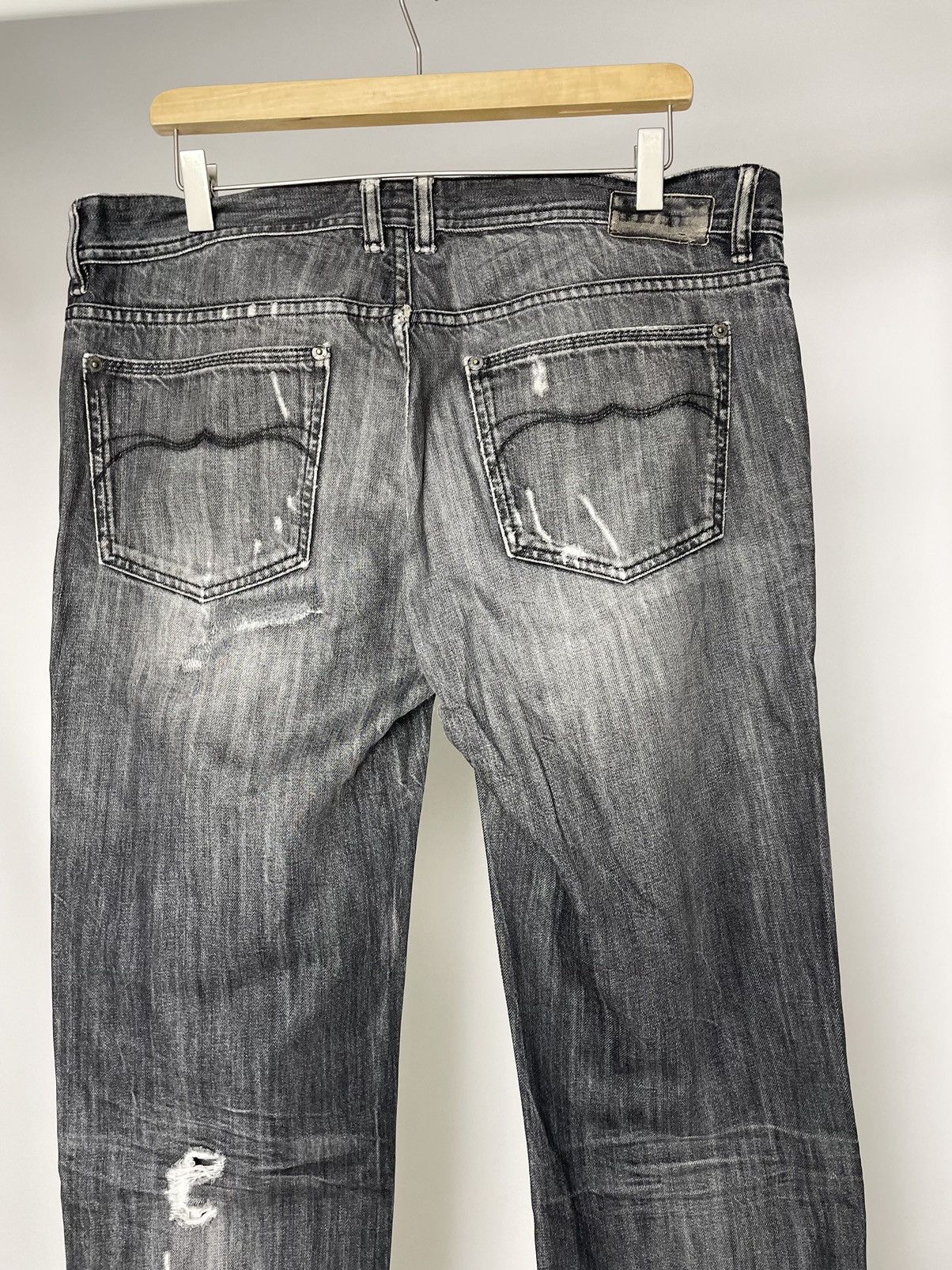 Dolce & Gabbana Dolce & Gabanna Vintage Distressed Faded Black Denim Jeans Size US 36 / EU 52 - 13 Thumbnail