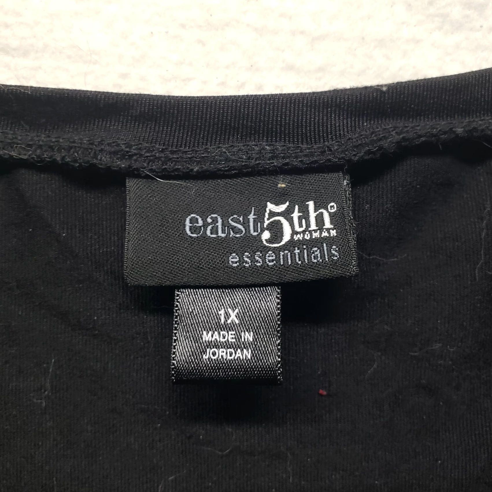 Vintage East 5th Shirt Women 1X Solid Black Short Sleeve Crew Neck Jersey Tee Size XL / US 12-14 / IT 48-50 - 2 Thumbnail