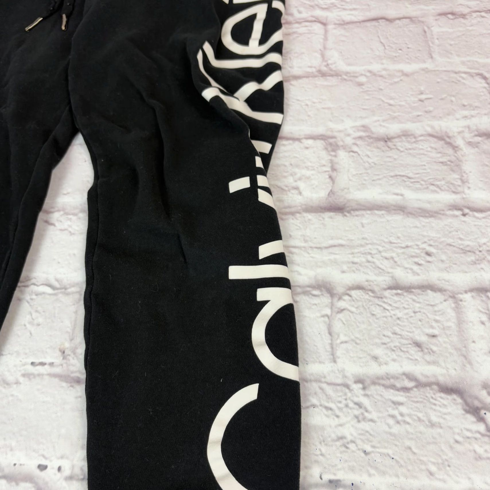 Calvin Klein Calvin Klein Performance Sweatpants Womens XS Black Fleece Jogger with Logo Side Pocket Elastic Waist Tapered Womens Sweatpants Size 26" / US 2 / IT 38 - 3 Thumbnail