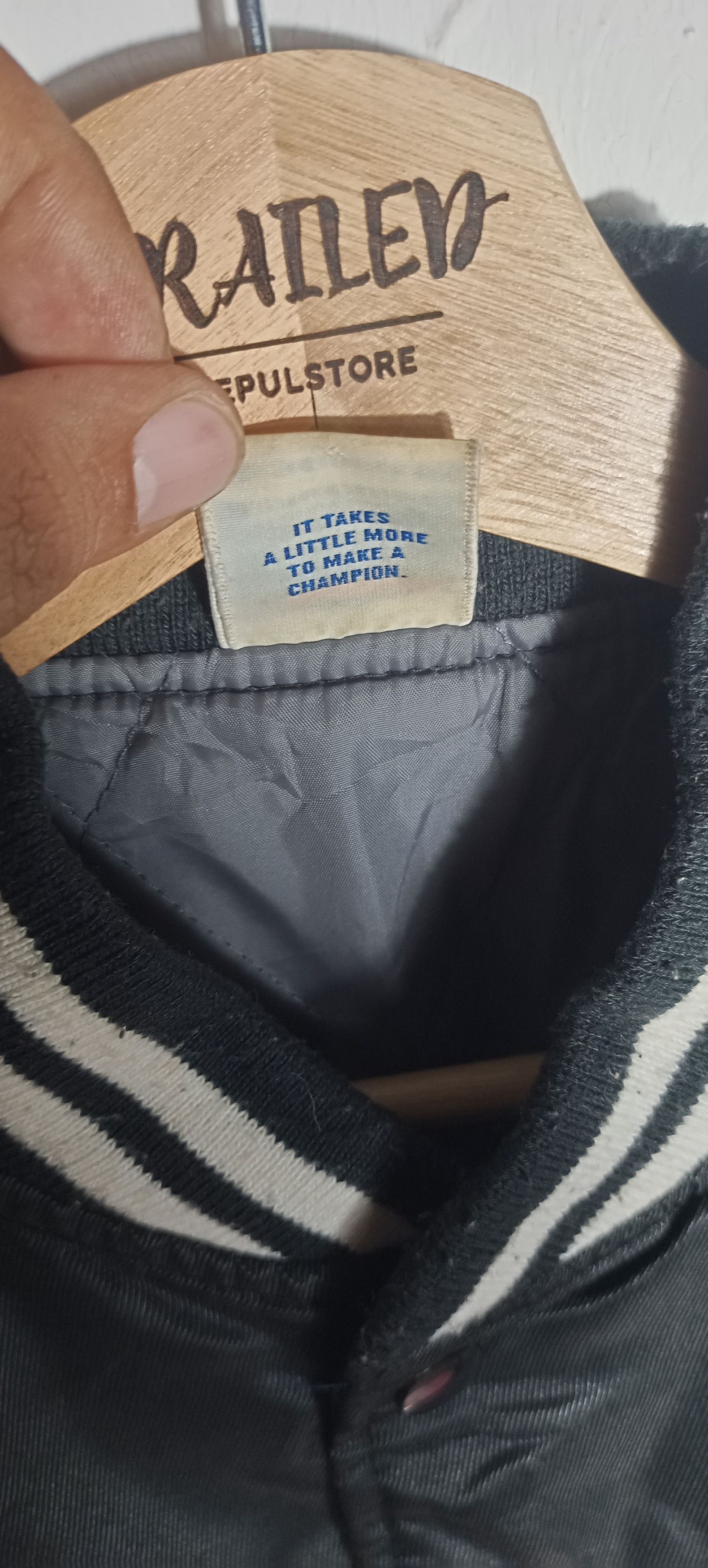 Champion Vintage Varsity Champion Satin Jacket Since 1919 USA Size US M / EU 48-50 / 2 - 11 Thumbnail