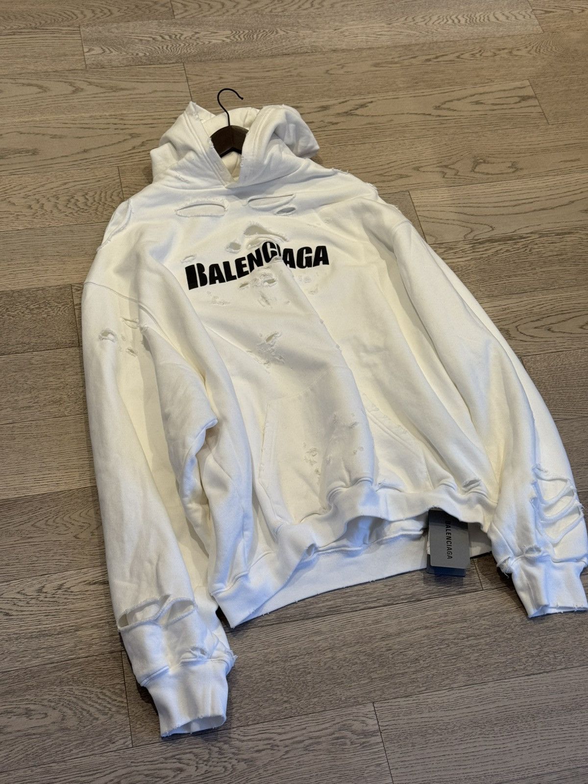 Balenciaga Balenciaga Caps Destroyed Hoodie Size US M / EU 48-50 / 2 - 2 Thumbnail