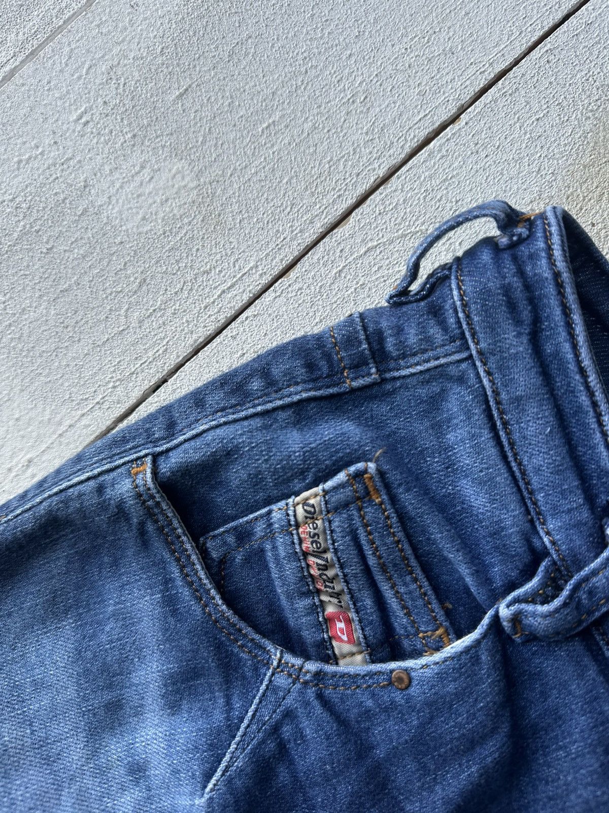 Diesel 🚨Gothic Diesel Regular Slim relax Flared Jeans Womens Size 24" / US 00 / IT 34 - 3 Thumbnail