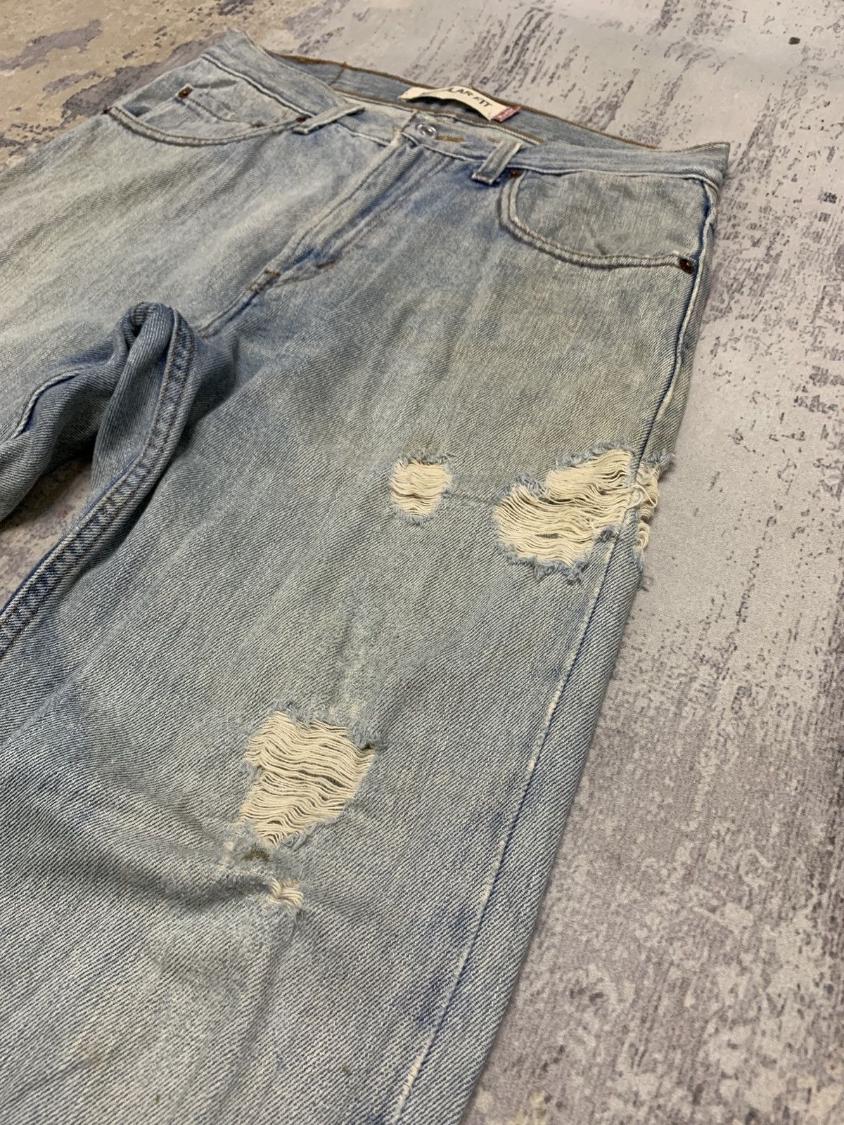 Levi's Size 32x31 Vintage Y2K Levi's 505 Distressed Denim Jeans Size US 32 / EU 48 - 6 Thumbnail
