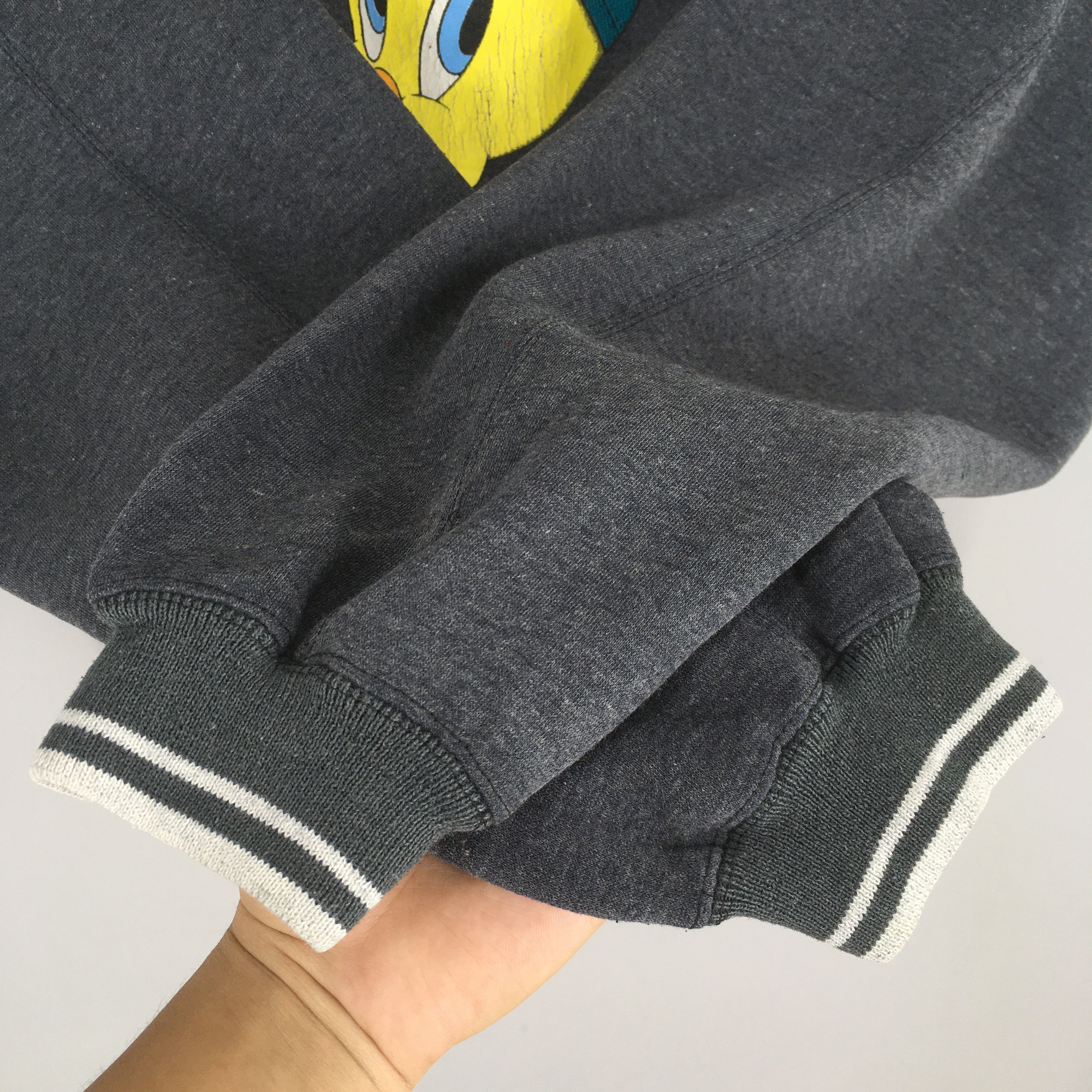 Cartoon Network × Vintage × Warner Bros Vintage 90s Tweety Bird Looney Tunes Gray Sweatshirt Medium Size US M / EU 48-50 / 2 - 4 Thumbnail