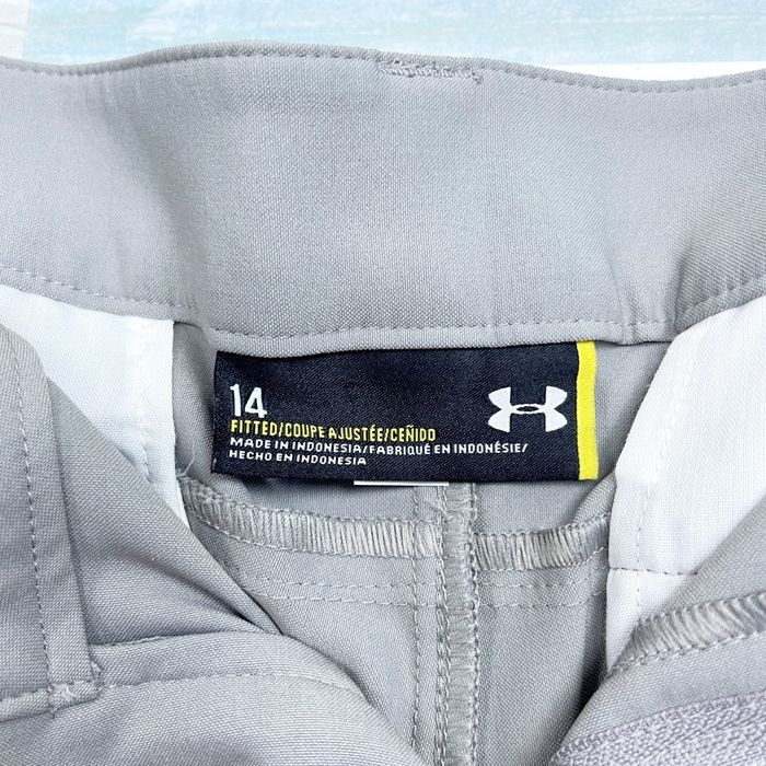 Under armour fish on sale hunter shorts womens