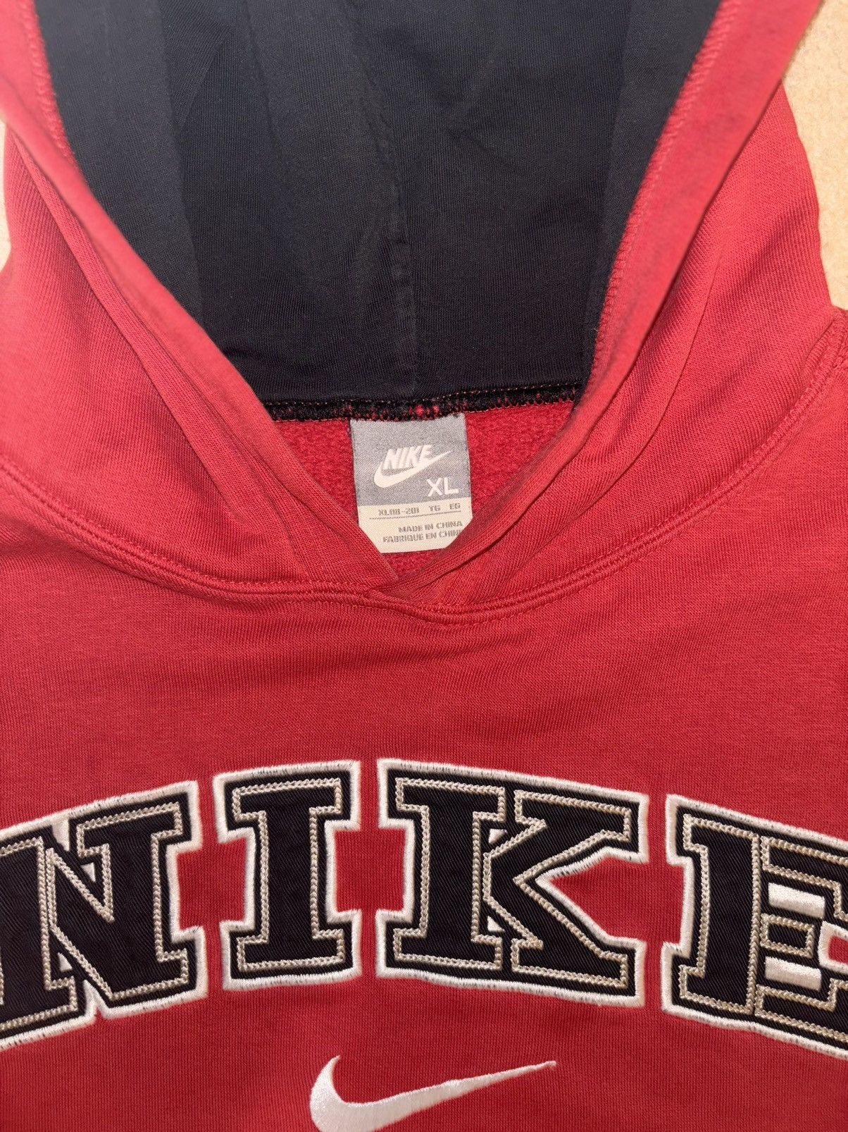 Nike Vintage Nike Grey Tag Boys Red Sweatshirt W/ Nike Logo XL Size US S / EU 44-46 / 1 - 2 Thumbnail