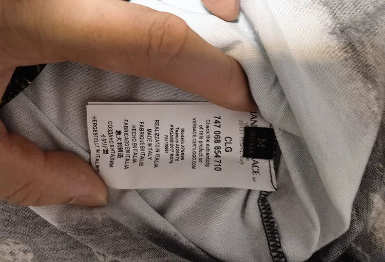 Versace Versace Comfortable and stylish cotton T-shirt for men wit Size US M / EU 48-50 / 2 - 7 Thumbnail