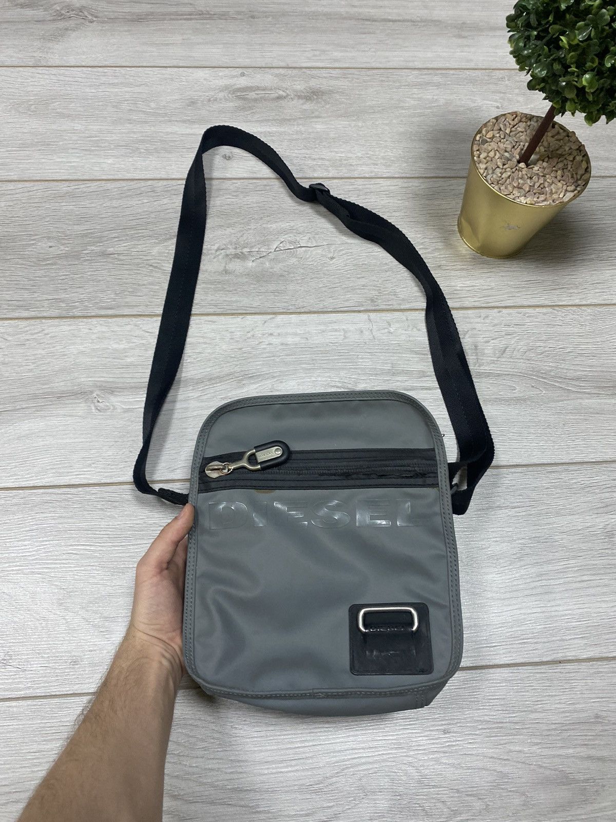 Diesel Diesel vintage big logo shoulder messenger bag Size ONE SIZE - 1 Thumbnail