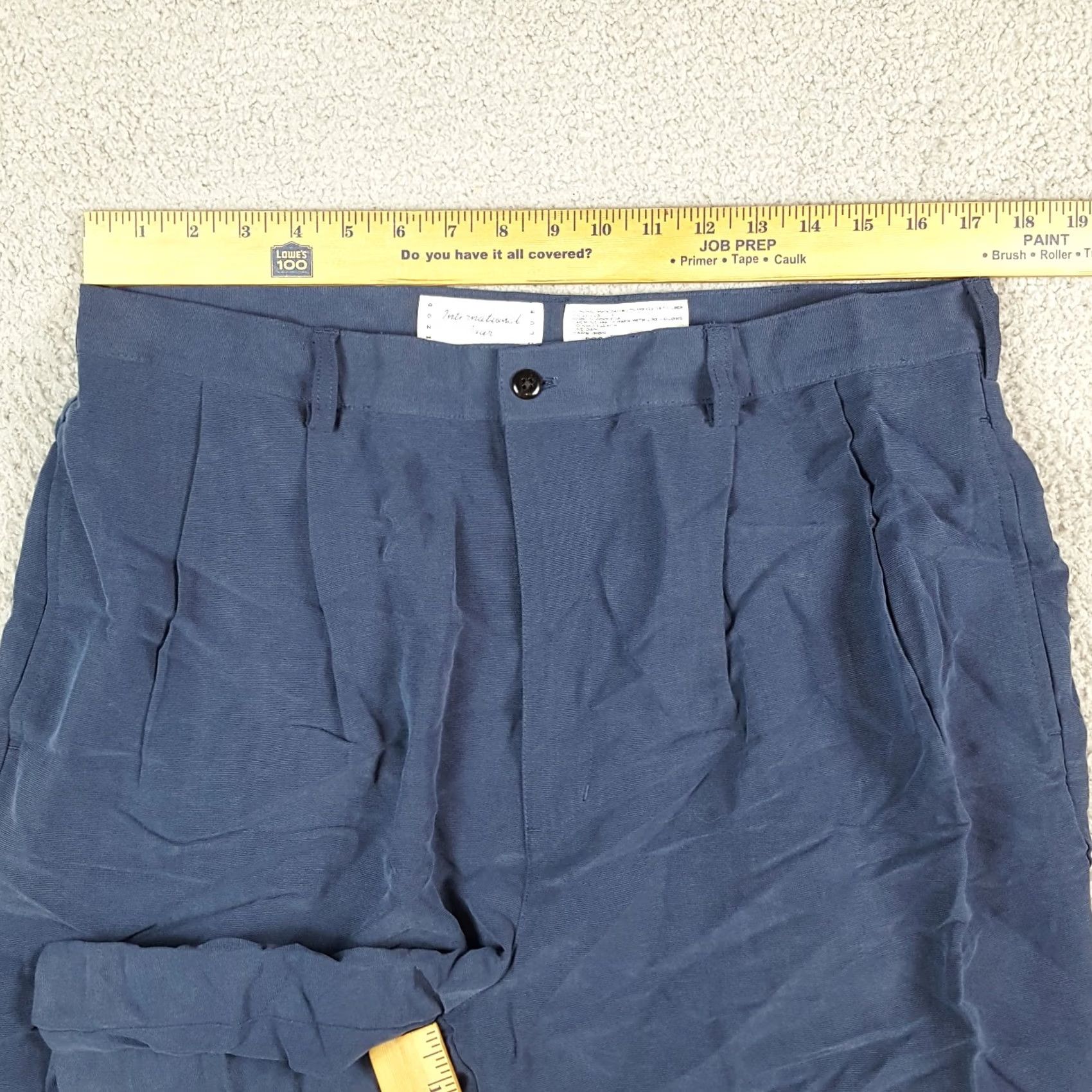 Izod VINTAGE IZOD Shorts Mens 34 Preppy Pleated Front Breathable Lightweight Chino Casual Beach Retro 90s 00s Summer Size US 34 / EU 50 - 4 Thumbnail