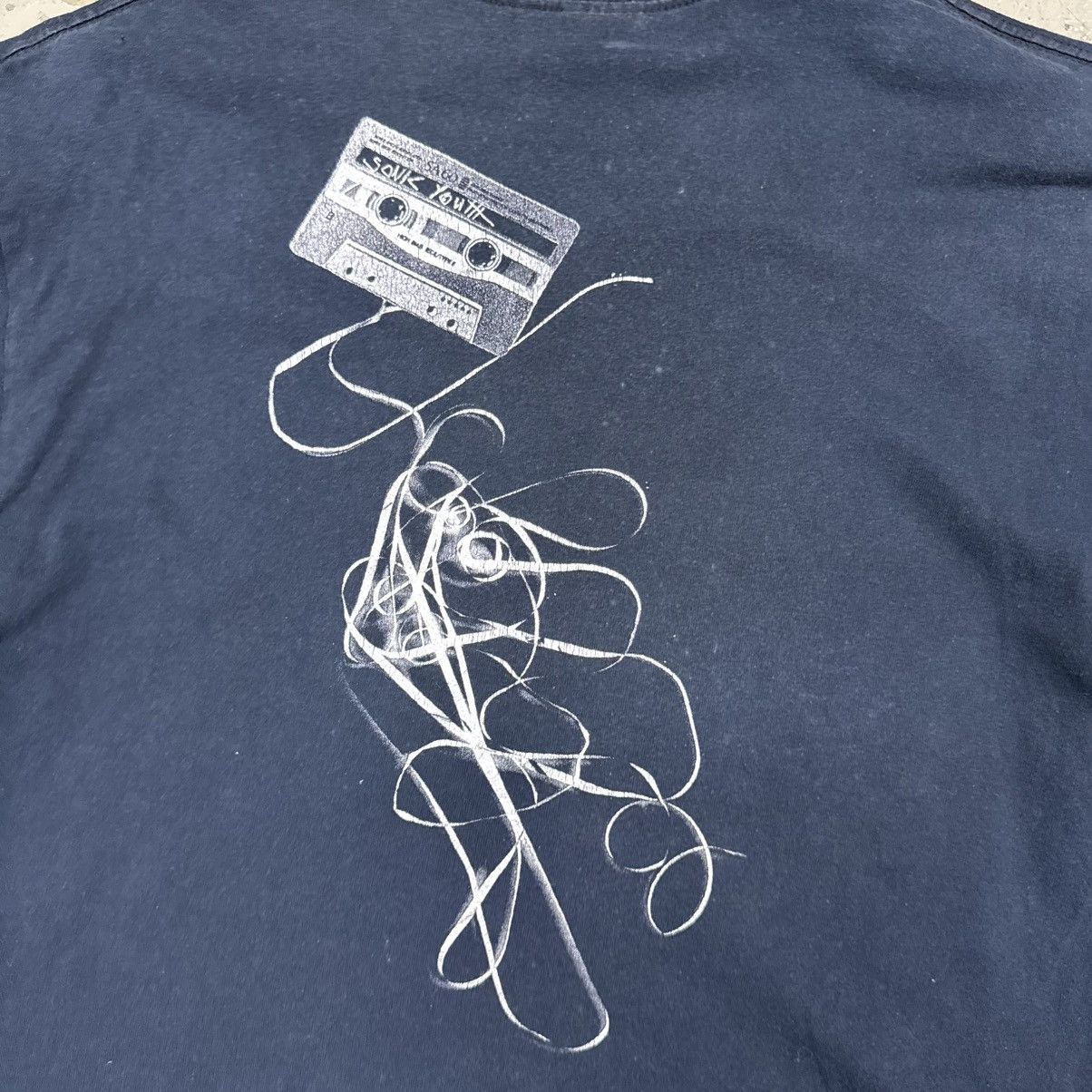 Band Tees Vintage 00’s Sonic Youth Cassette Skull T-Shirt Size US M / EU 48-50 / 2 - 3 Thumbnail