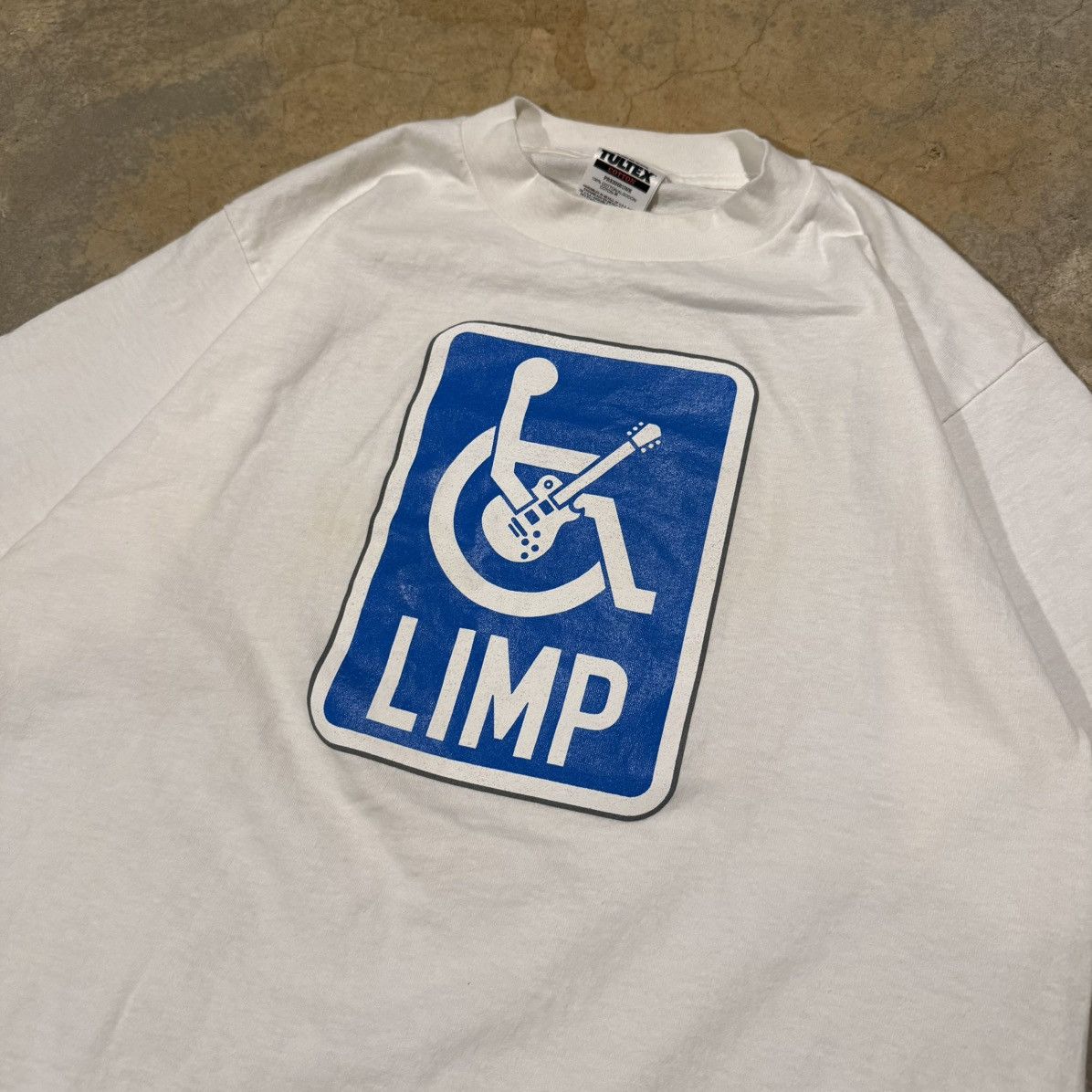 Vintage Vintage 1999 Limp Bizkit Guitarded Album Promo Band Tee Rare Size US L / EU 52-54 / 3 - 3 Thumbnail