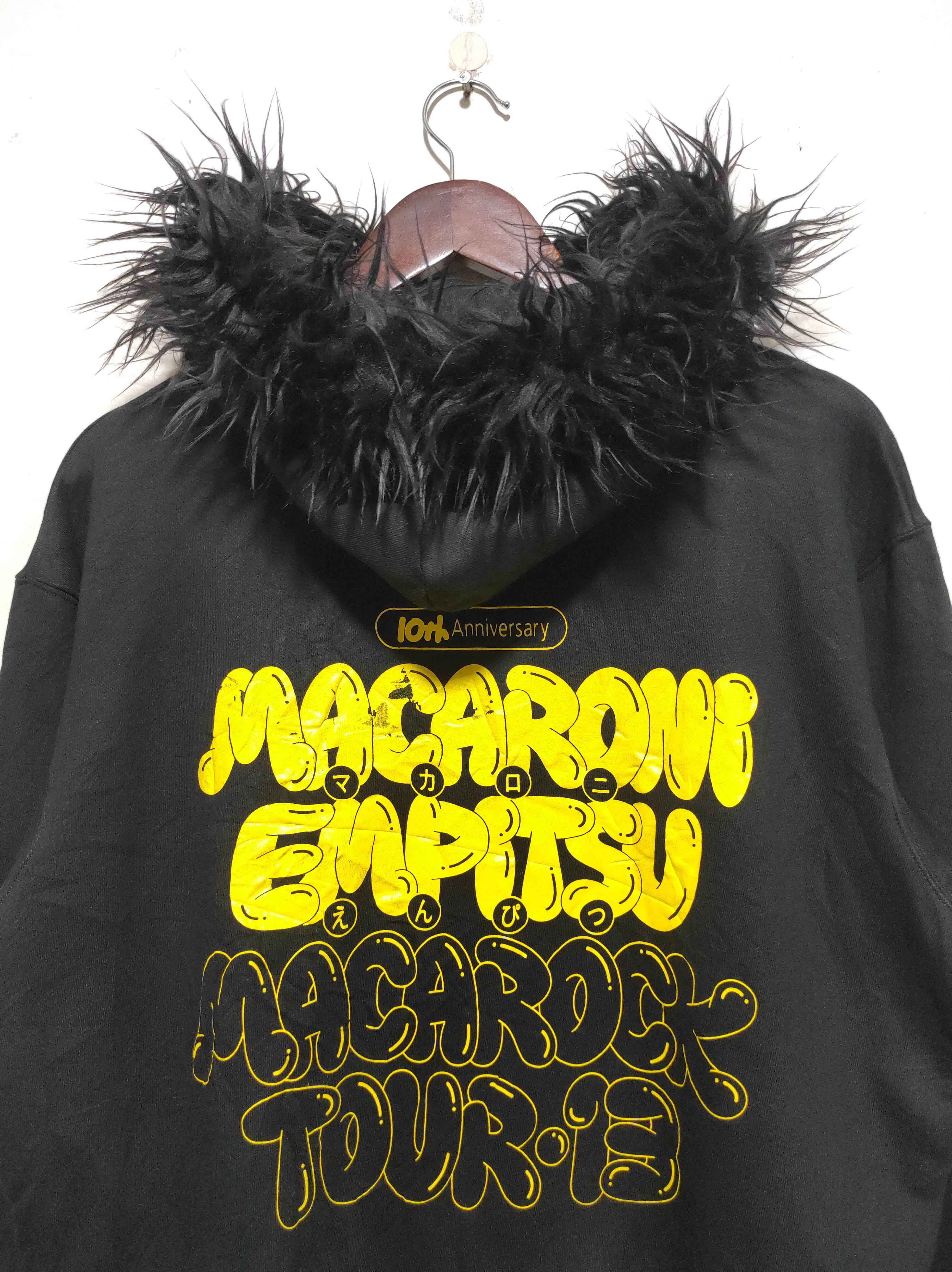 Band Tees Macaroni Enpitsu Macarock tour 13 fur Hoodie lgb style Size US XL / EU 56 / 4 - 12 Thumbnail