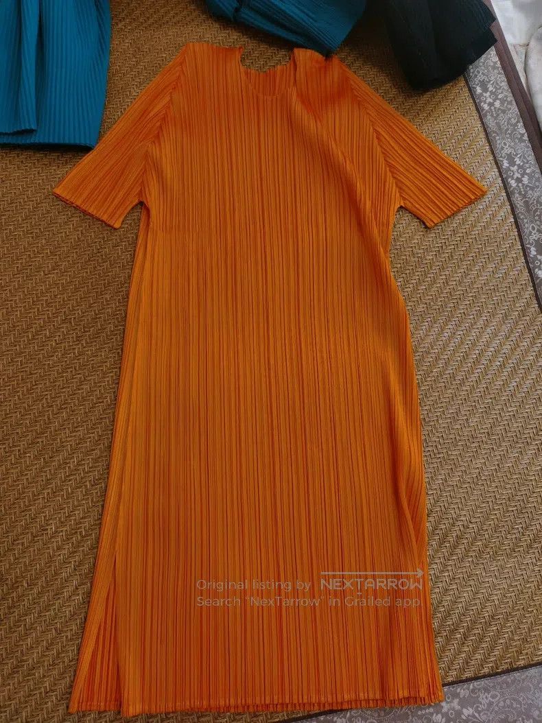Issey Miyake Issey Miyake Orange Pleated Top Size L / US 10 / IT 46 - 2 Thumbnail