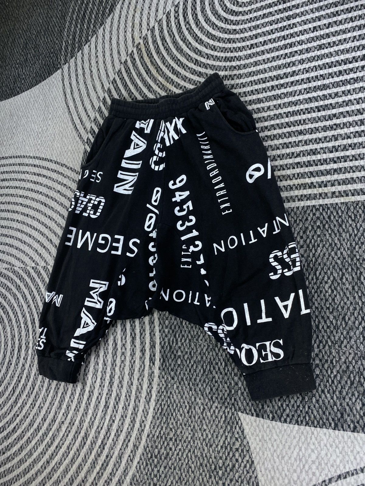 Japanese Brand Vtg B One Soul White Word Casual Sweatpant Size US 26 / EU 42 - 4 Thumbnail