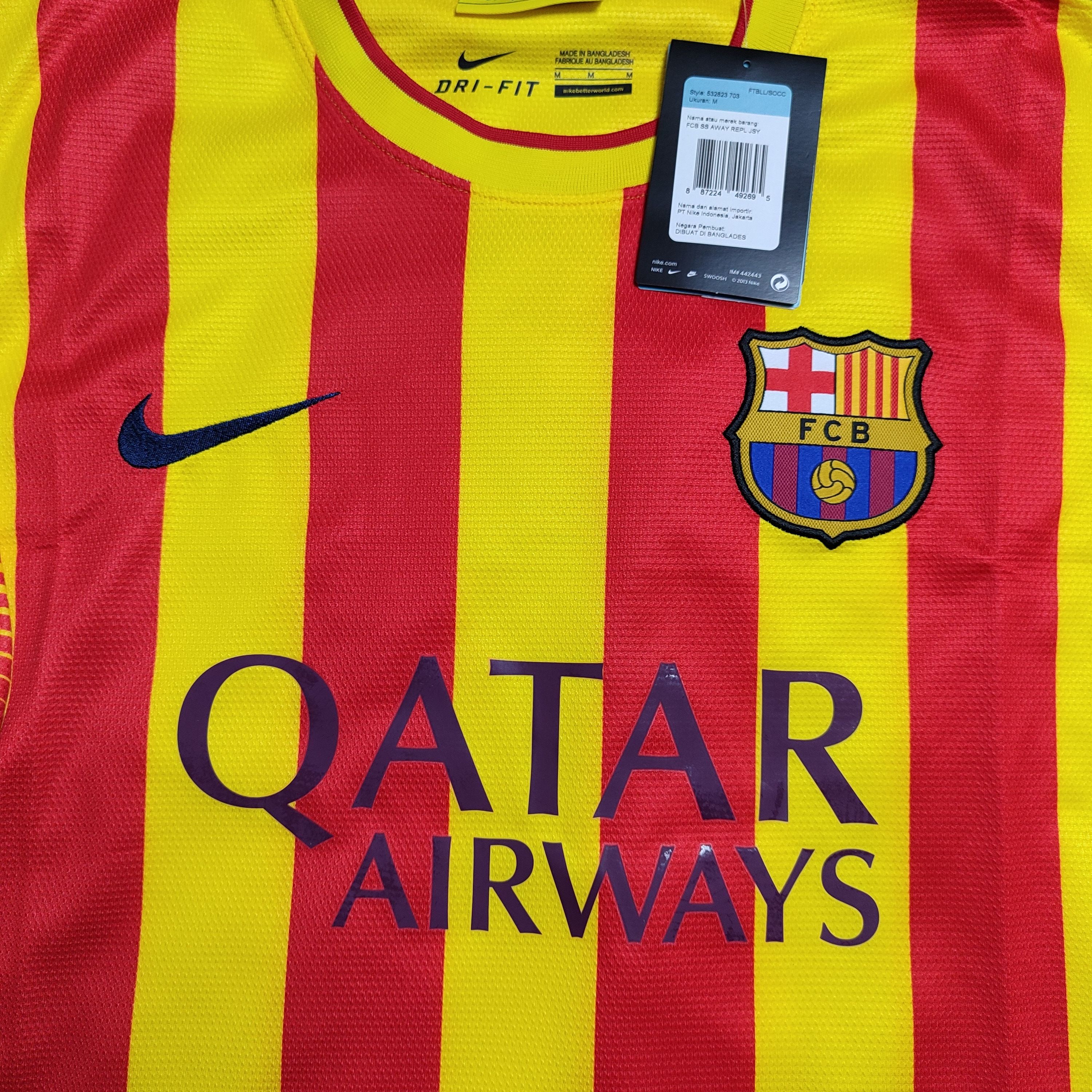 Nike Barcelona Away 2013-14 Messi #10 Soccer Jersey Size US M / EU 48-50 / 2 - 7 Thumbnail