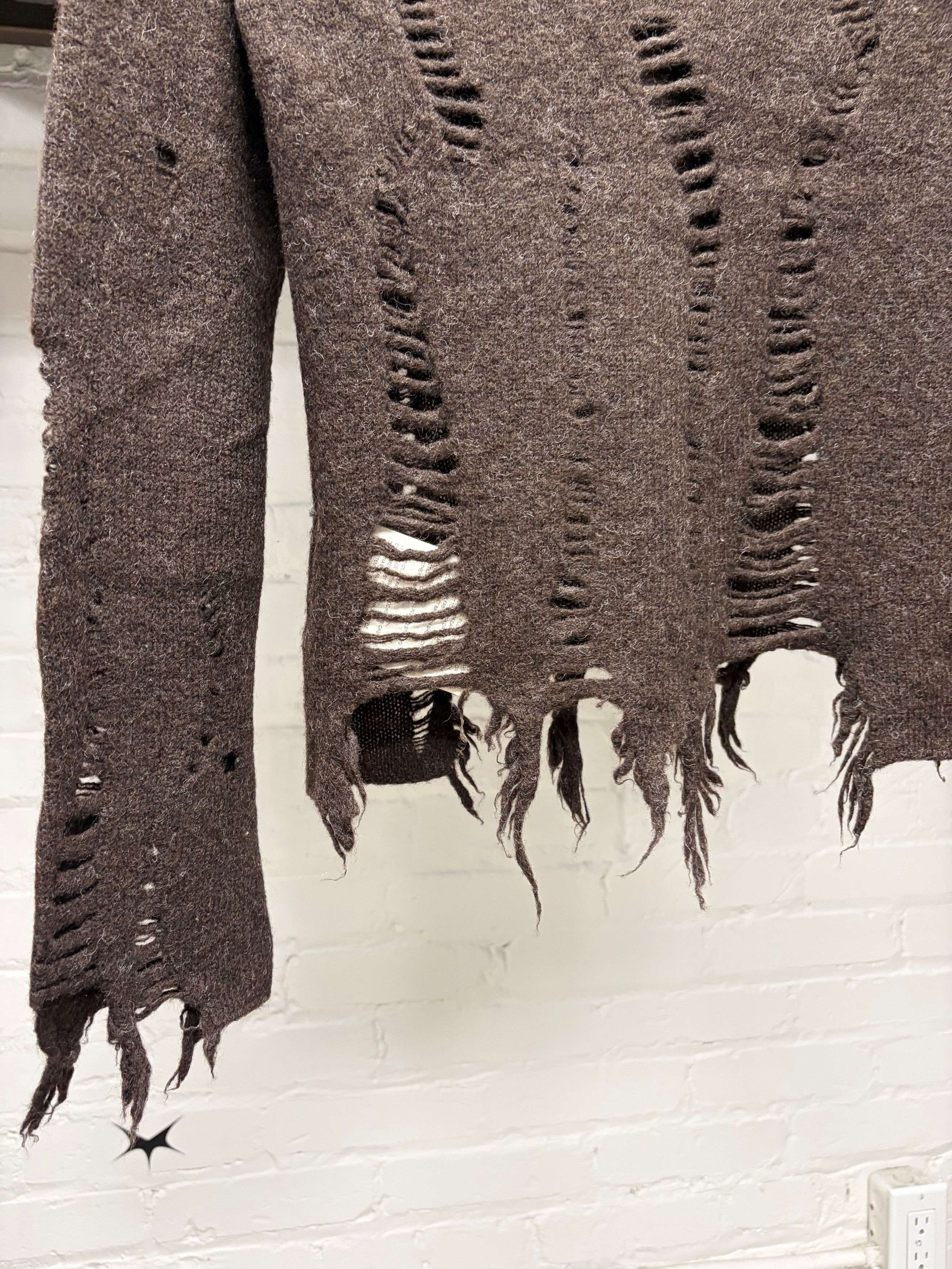 Junya Watanabe AW2003 Junya Watanabe ‘Grunge’ Thrash Distressed Knit Sweater Size US S / EU 44-46 / 1 - 2 Thumbnail
