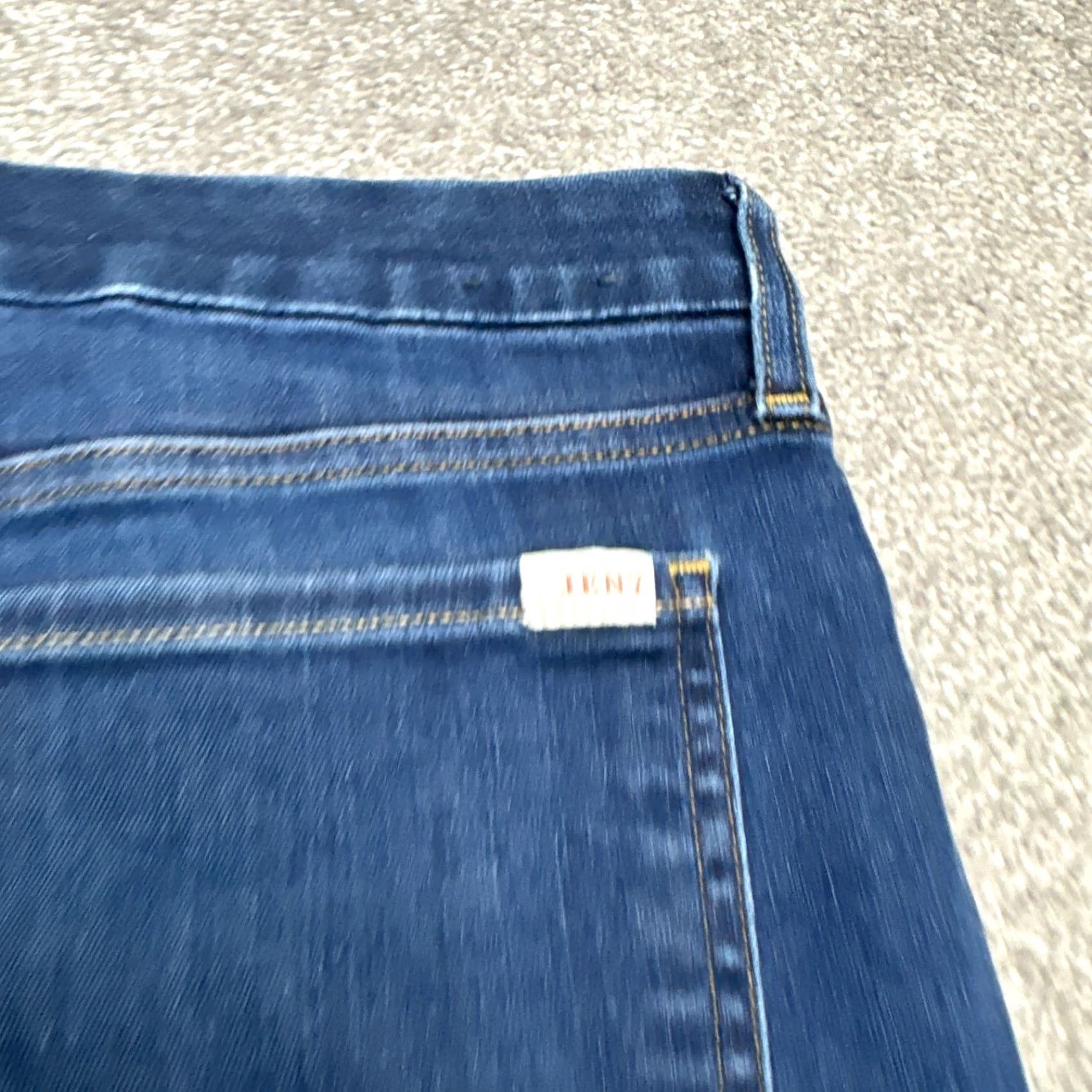 7 For All Mankind Jen7 7 For All Mankind Slim Boyfriend Denim Jeans Womens 12 Dark Wash Distressed - Minor Size 34" / US 12 / IT 48 - 6 Thumbnail