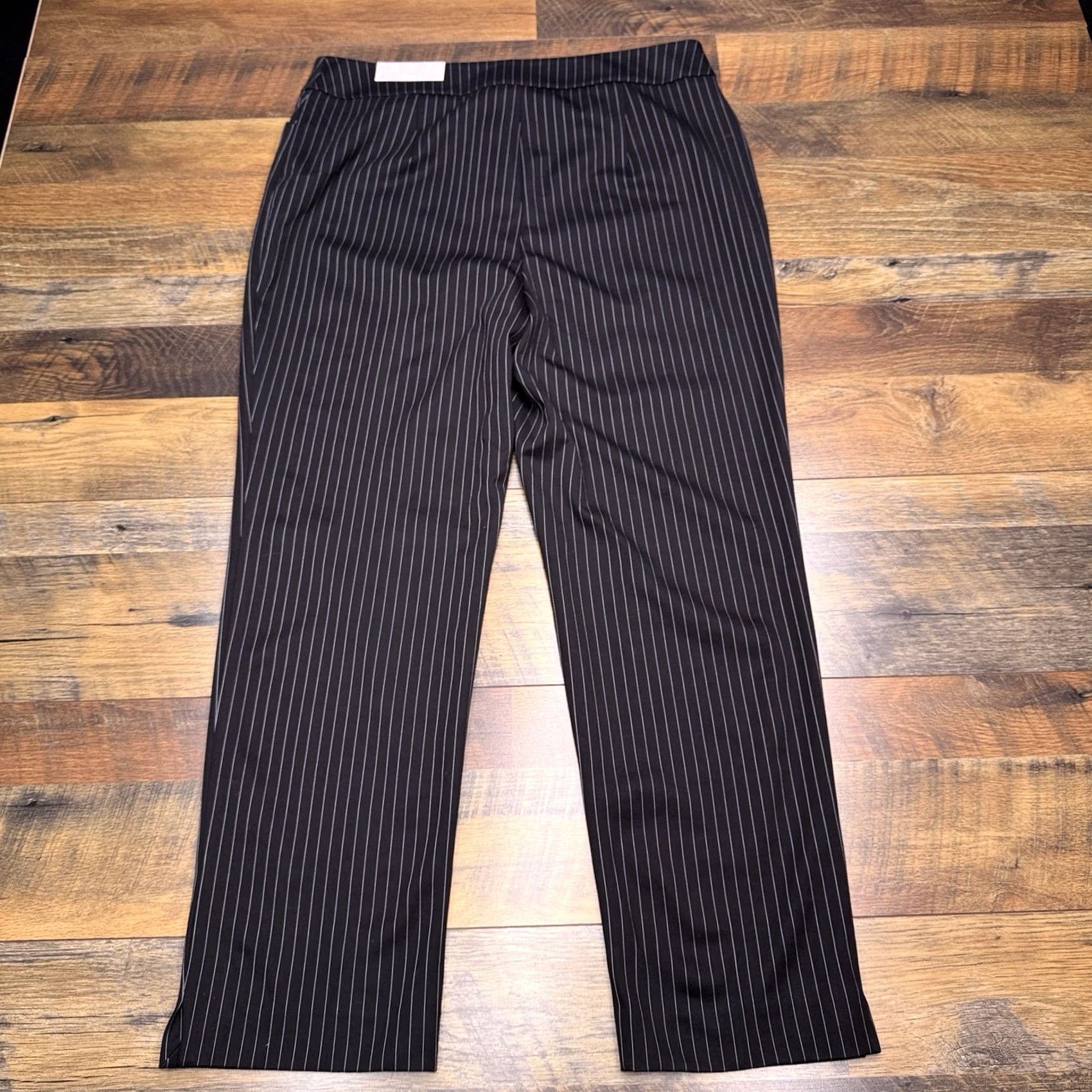 Vintage Chico's Slim Leg Pants Womens 2 Black Striped Stretch New Shirt Pants? Size 26" / US 2 / IT 38 - 3 Thumbnail