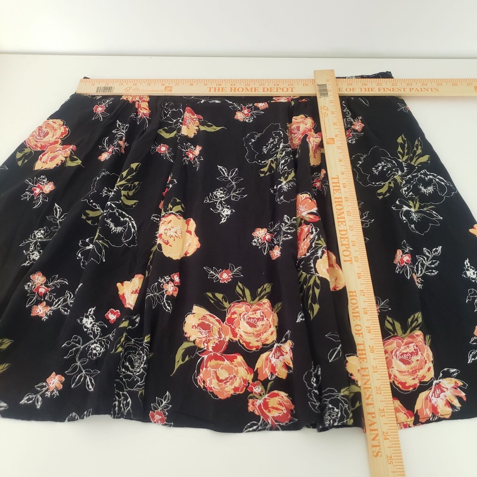 Torrid Torrid Floral Challis Hi Low Skirt Womens Plus Size 3X Black Size 30" / US 8 / IT 44 - 9 Thumbnail