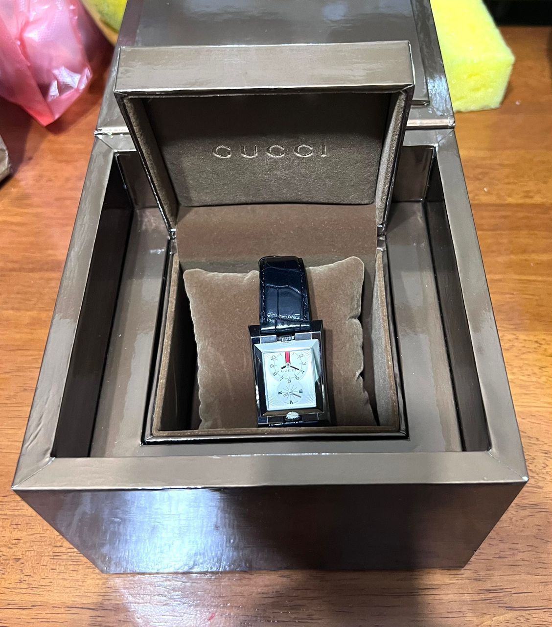 Gucci OFFER YOUR PRICE🔥 GUCCI 111 dualtime unisex watch Size ONE SIZE - 4 Thumbnail