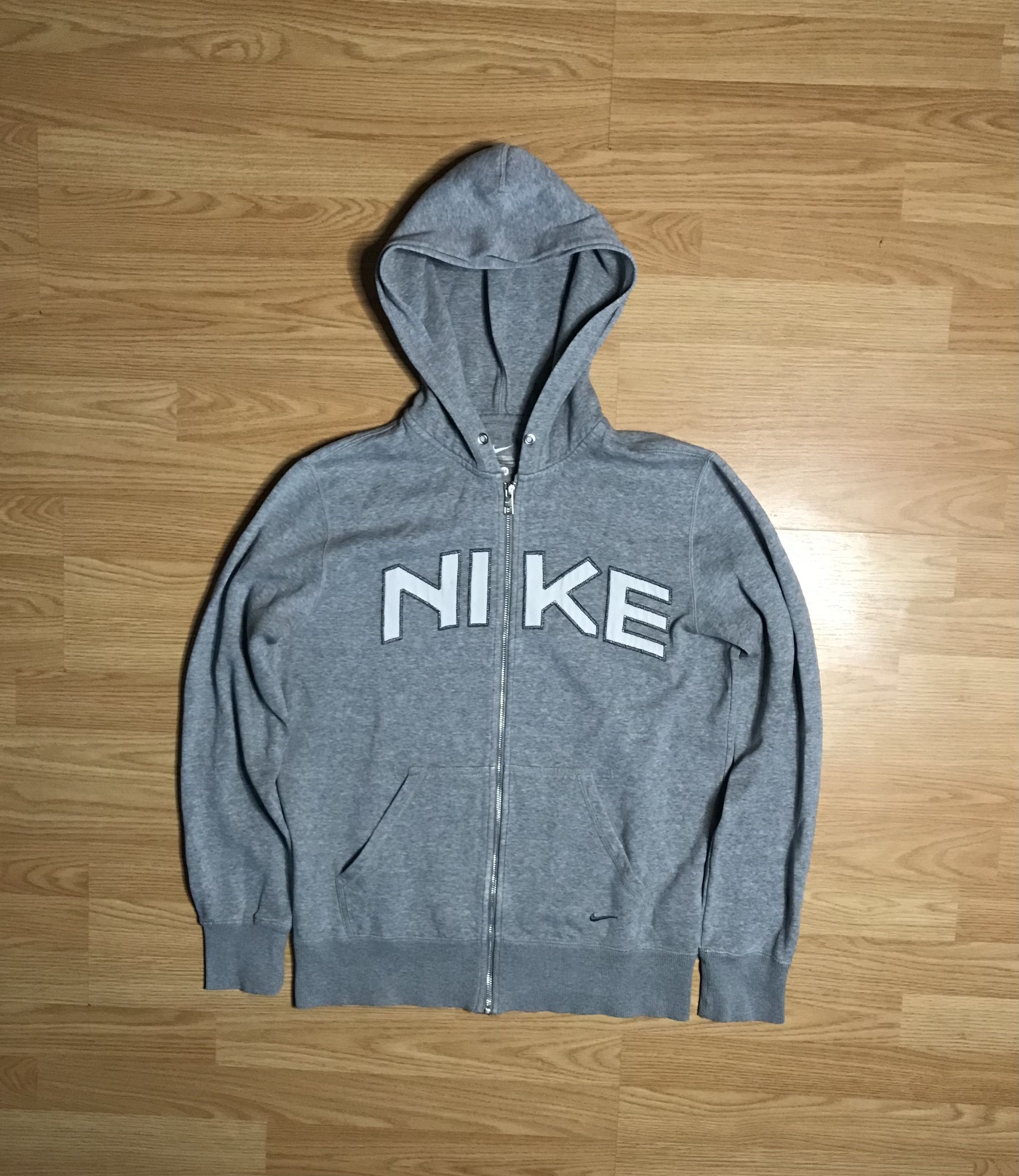 Nike × Vintage **Vintage Y2K Nike Zip Hoodie** Size US M / EU 48-50 / 2 - 1 Thumbnail
