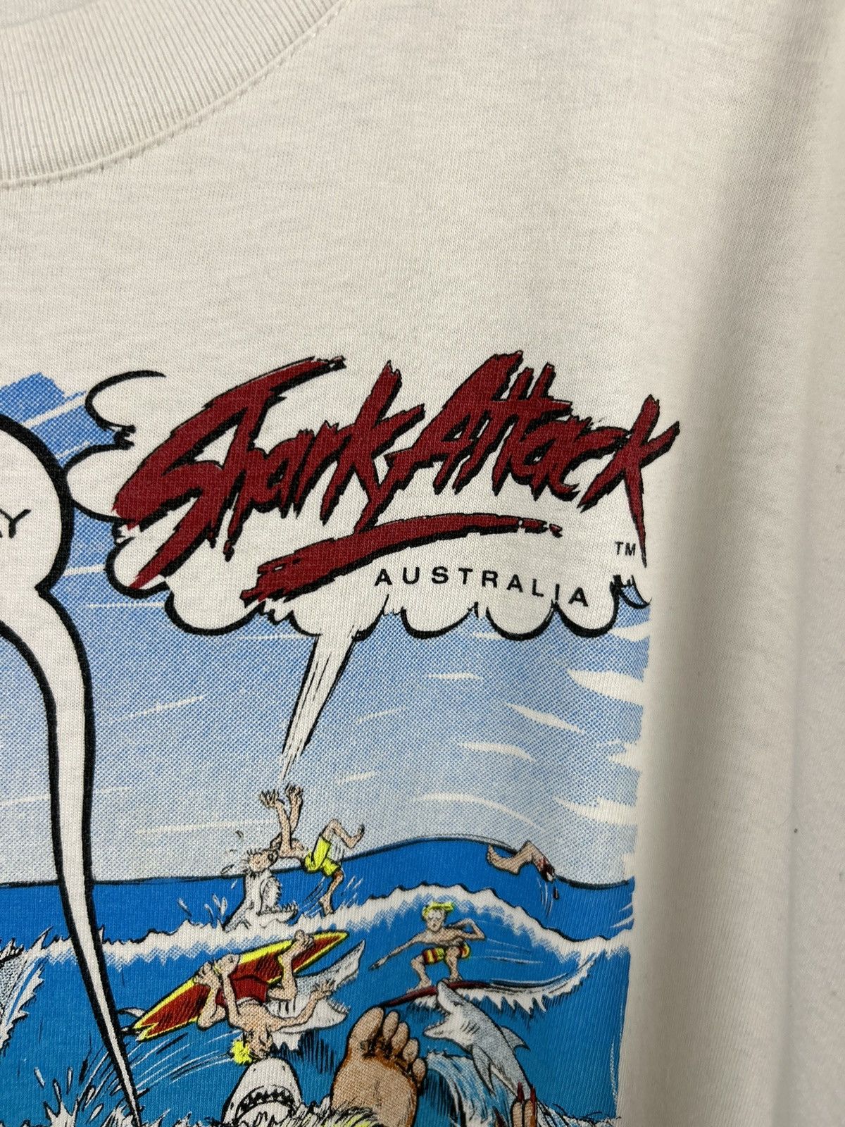 Vintage Vintage Shark Attack Movie T shirt Rare Size US XL / EU 56 / 4 - 9 Thumbnail