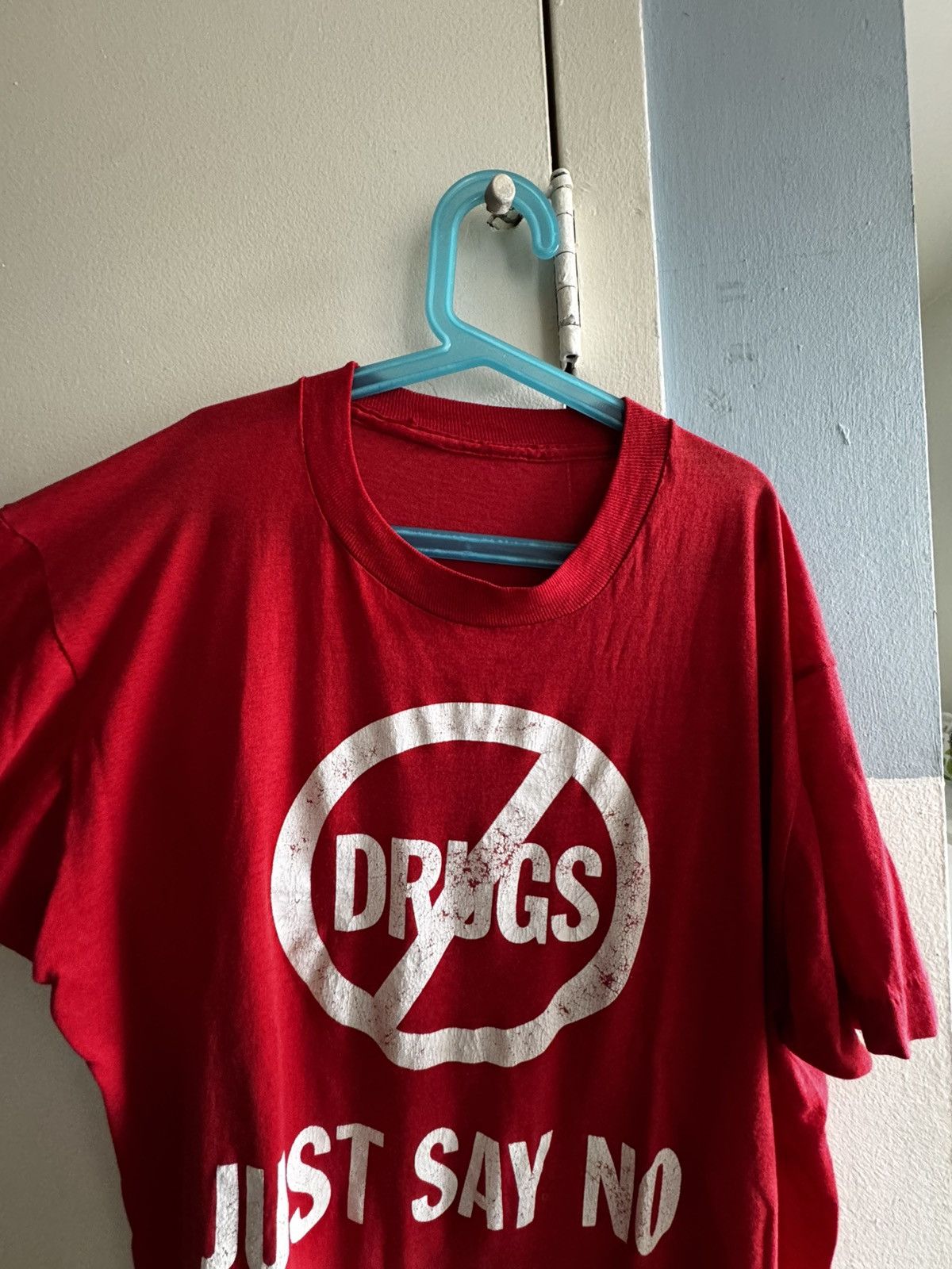 Vintage Drugs just say no Size US M / EU 48-50 / 2 - 2 Thumbnail