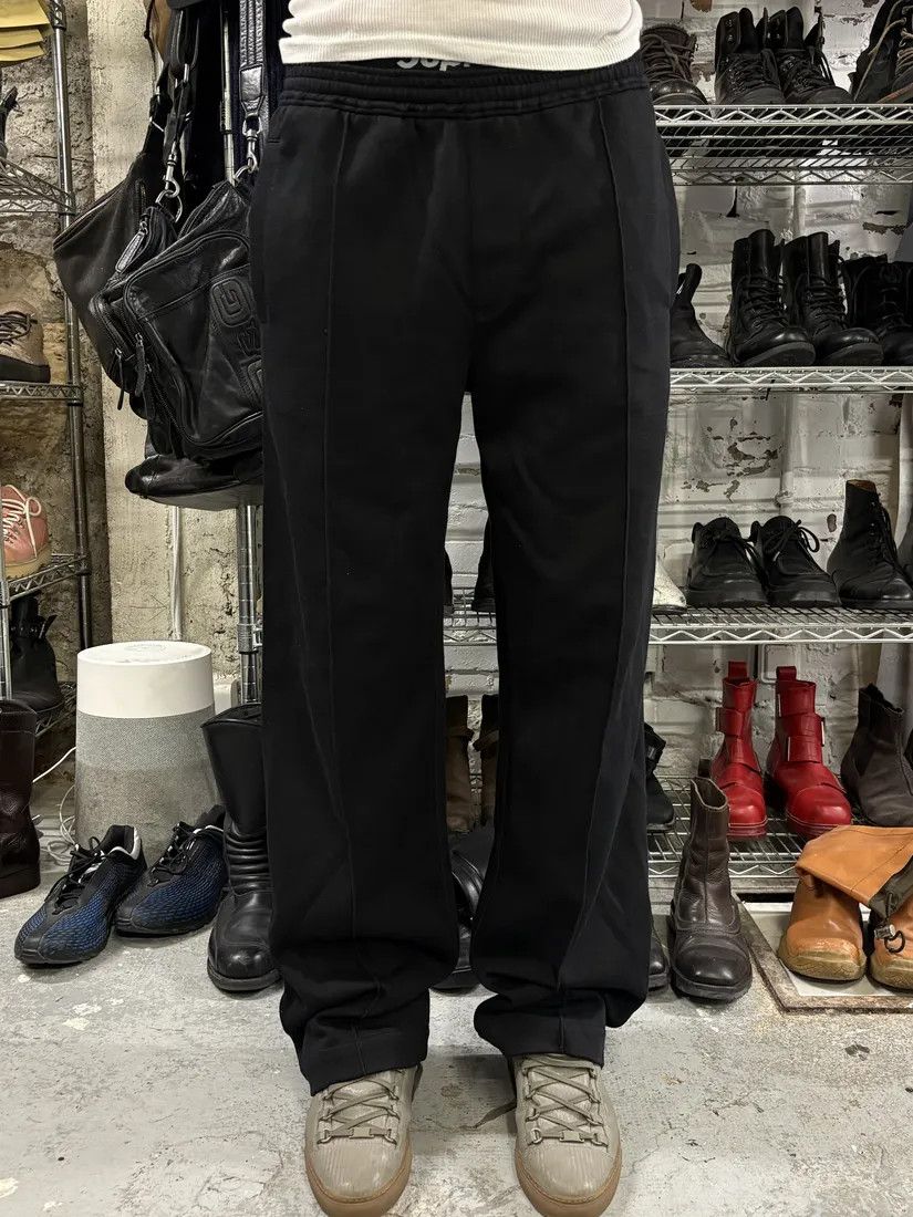 Givenchy × Vintage AW2023 Givenchy Black Joggers Pant Size US 34 / EU 50 - 2 Thumbnail