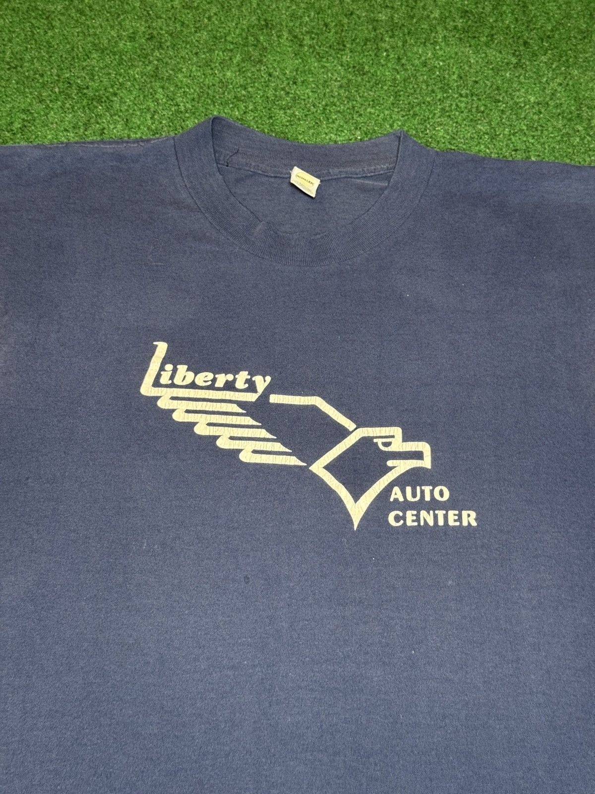 Vintage Vintage Liberty Auto Center 80s Grunge Mechanic T Shirt Size US L / EU 52-54 / 3 - 2 Thumbnail