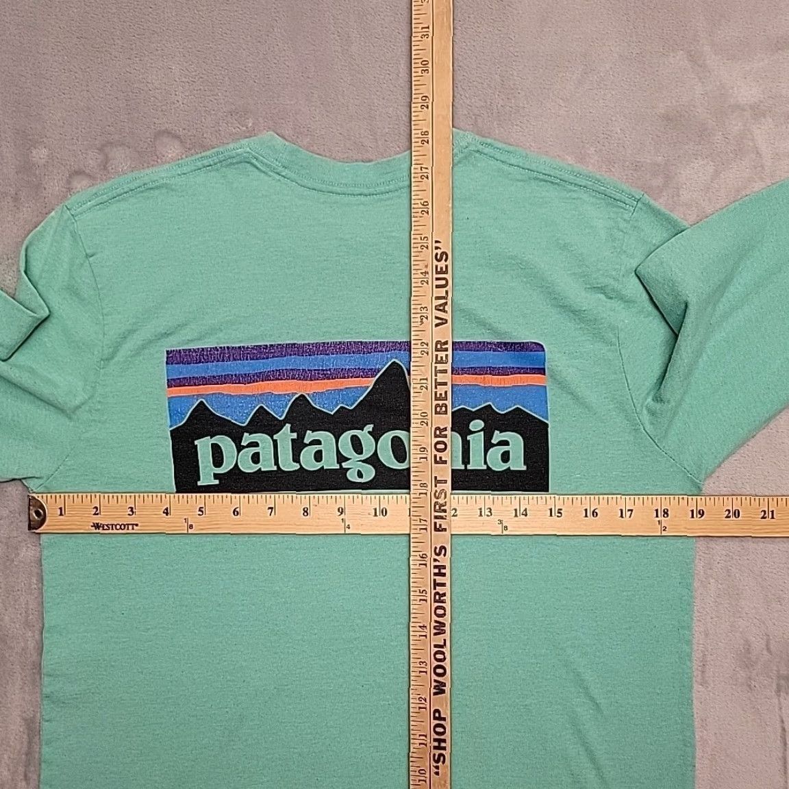 Patagonia VINTAGE Patagonia Shirt Men S Green Responsibili-tee Long Sleeve Recycled Fair Trade TEE Size US S / EU 44-46 / 1 - 8 Thumbnail