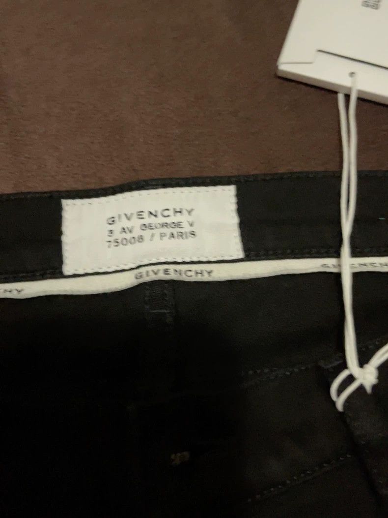 Givenchy Givenchy SizeL Brand new black jeans, size 34 Size US 30 / EU 46 - 3 Thumbnail