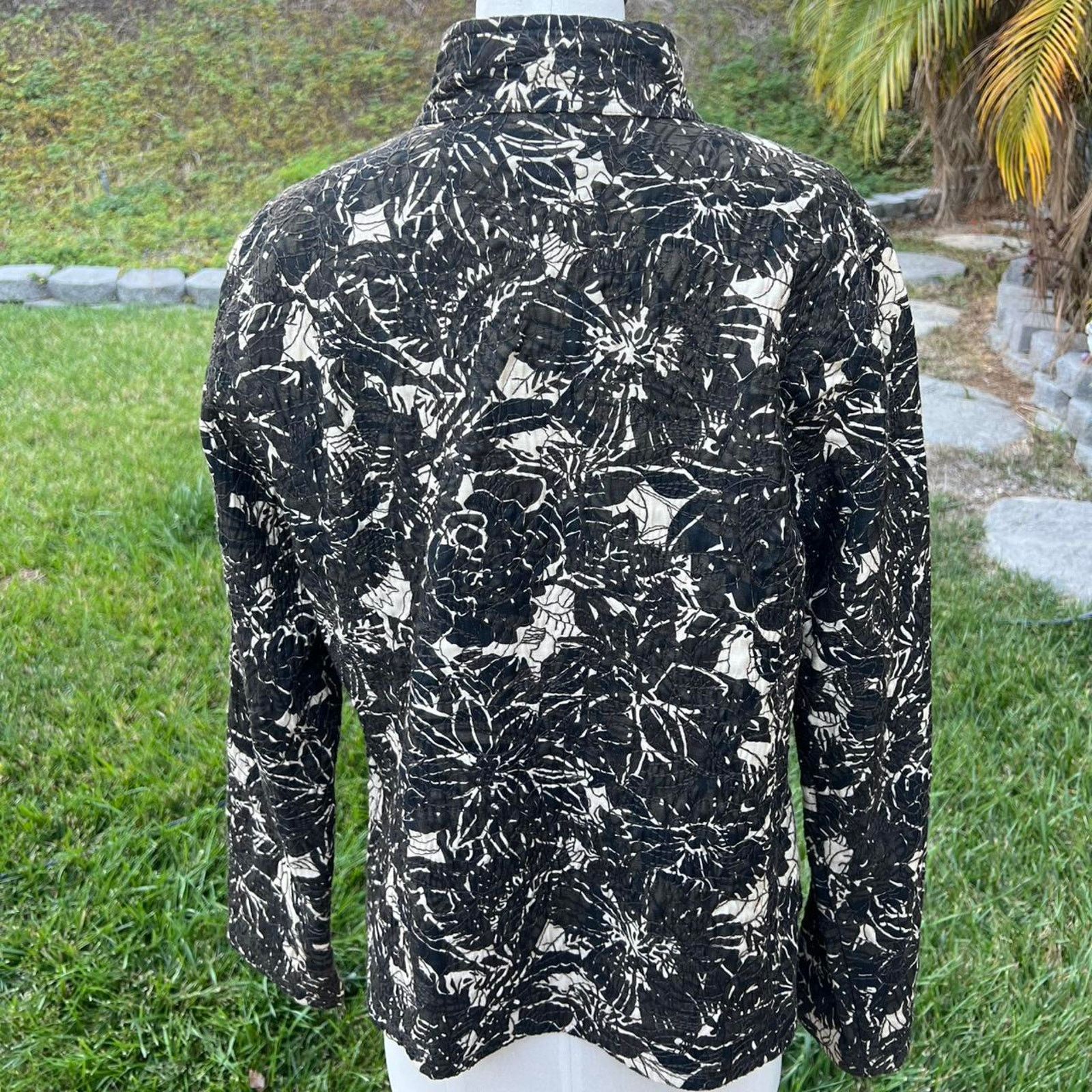 Chicos Chico's Black/White Floral Jacket Size XL / US 12-14 / IT 48-50 - 2 Thumbnail