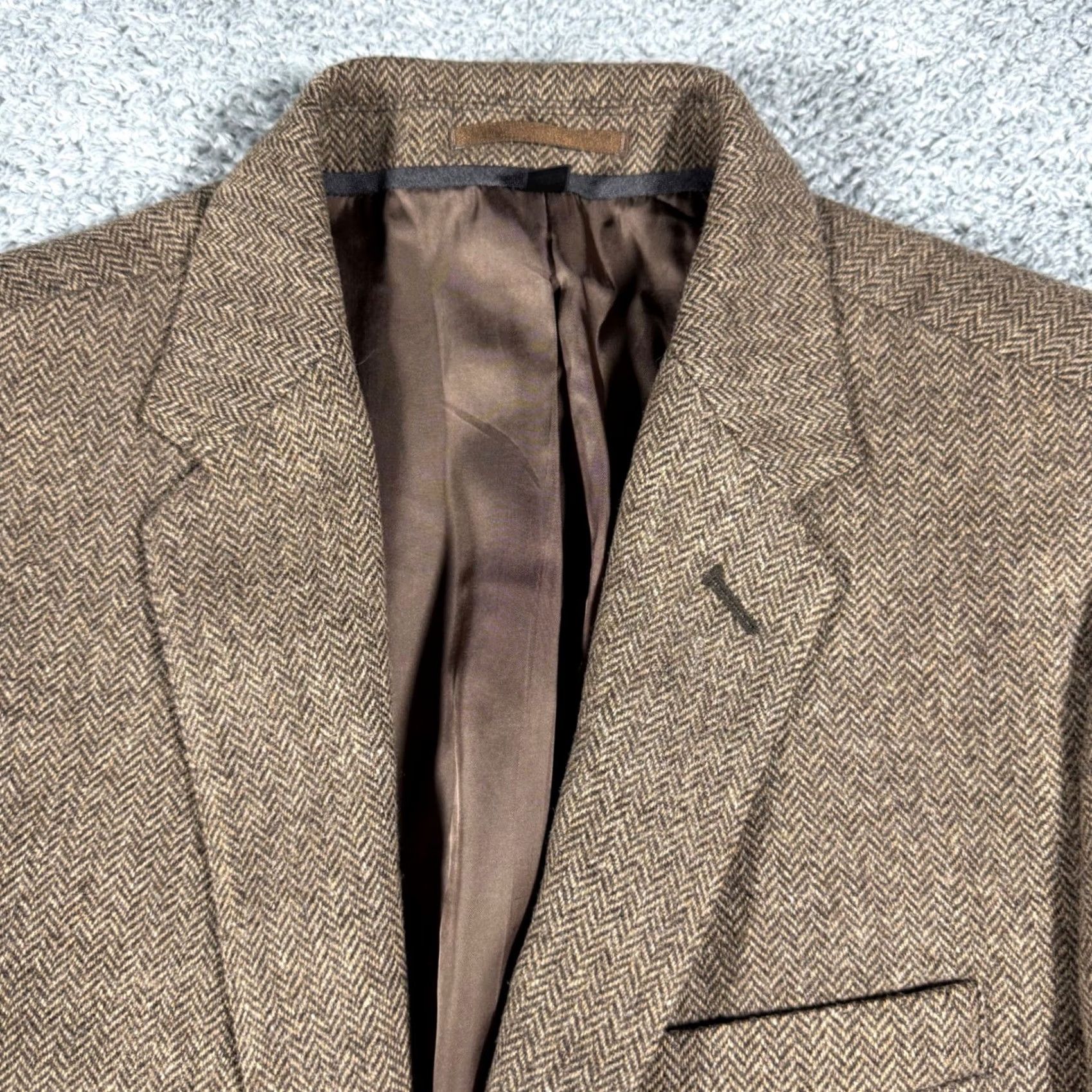 J.Crew Mens J.Crew Ludlow Sport Coat 42R Brown British Wool Herringbone Tweed Size US L / EU 52-54 / 3 - 2 Thumbnail