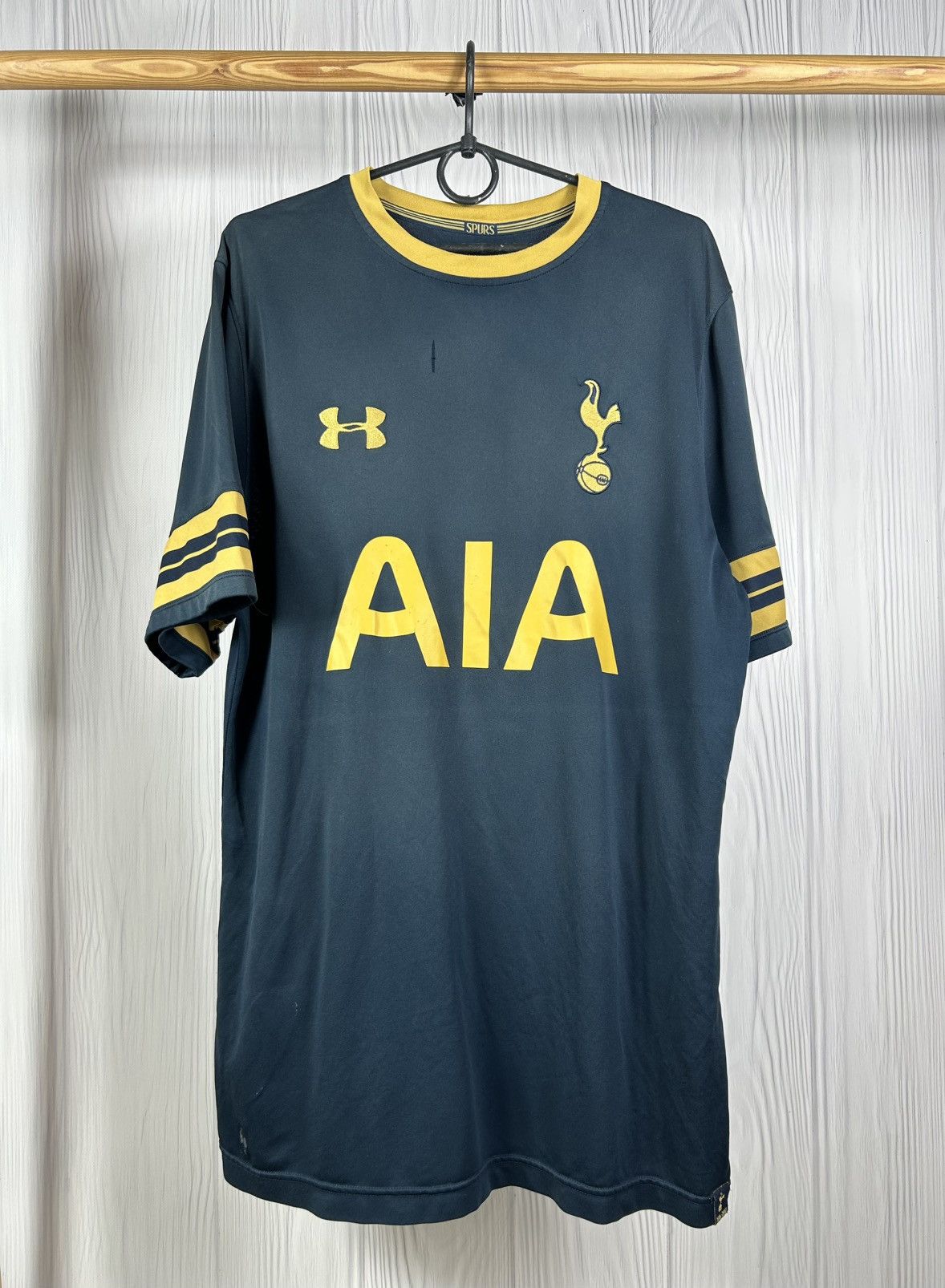 Under Armour TOTTENHAM HOTSPUR 2016/17 Under Armour AWAY FOOTBALL Jersey Size US XL / EU 56 / 4 - 1 Thumbnail