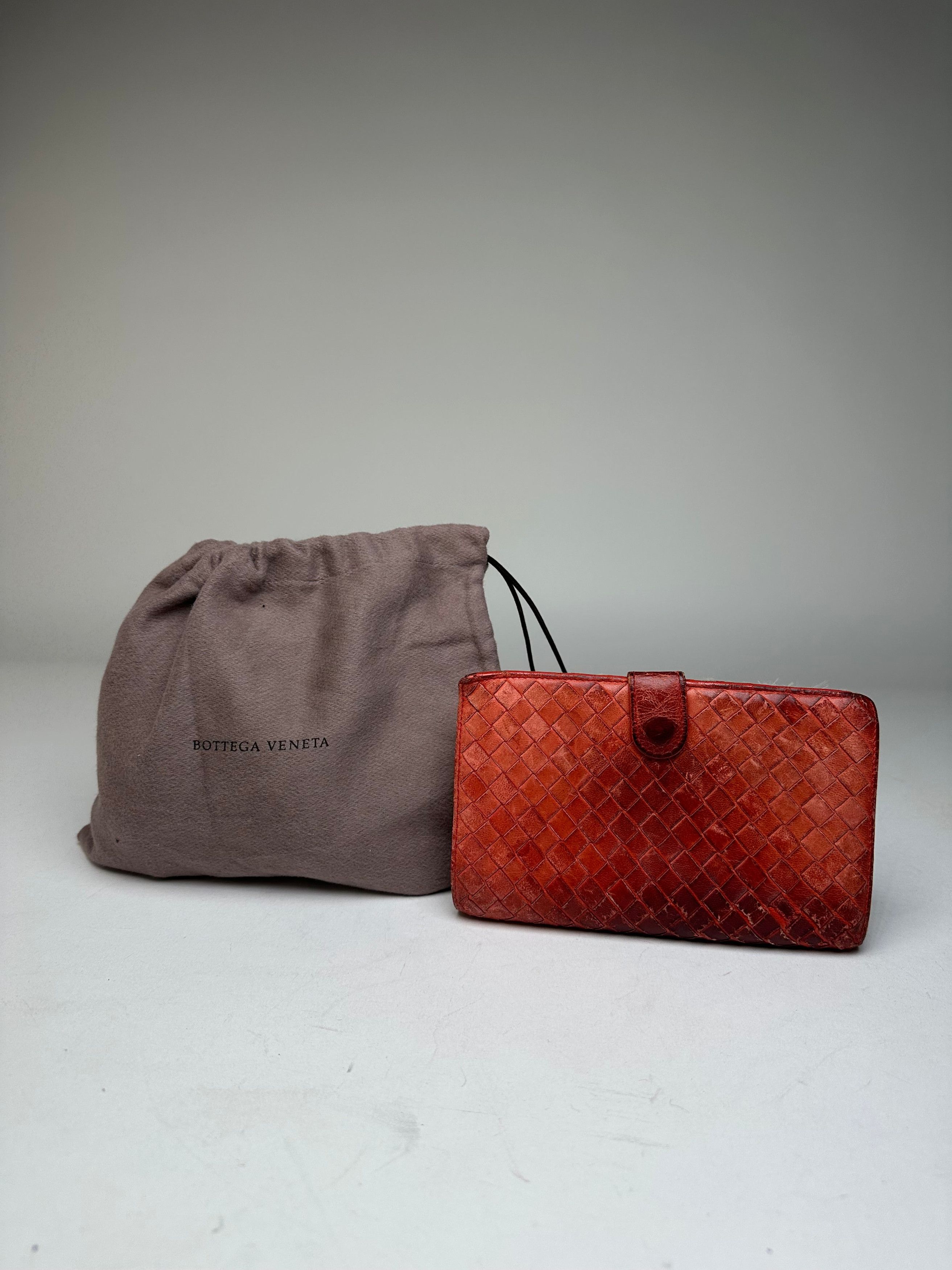 Bottega Veneta Vintage Inteecciato Leather Wallet Red Size ONE SIZE - 1 Thumbnail
