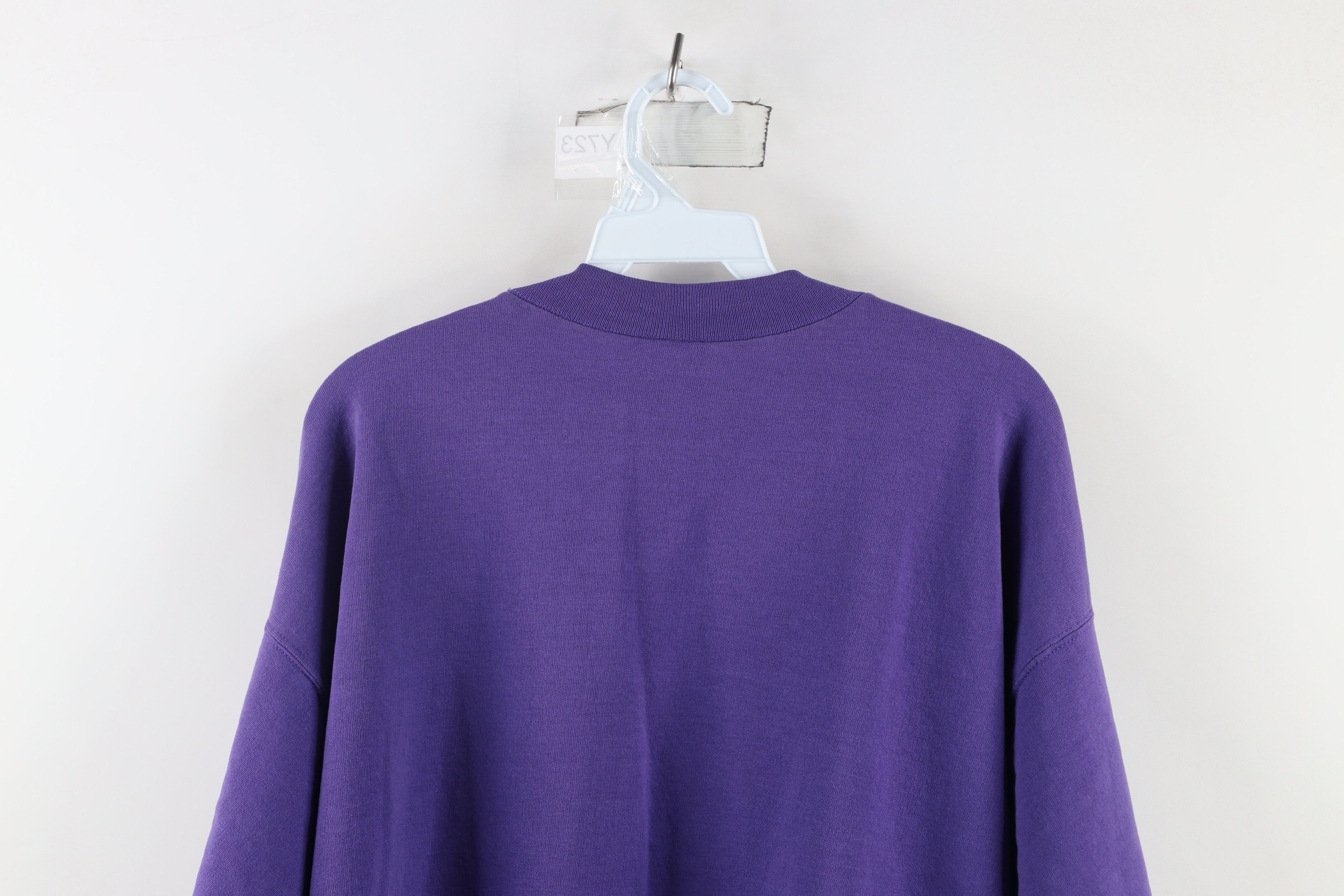 Vintage Vintage 90s Streetwear Alaska Polar Bear Sweatshirt Size L / US 10 / IT 46 - 13 Thumbnail
