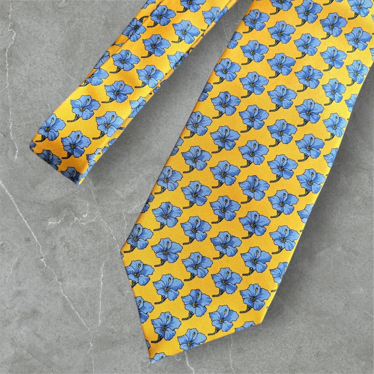 Fendi Lot of 3 LUXURY DESIGNERS Silk Neckties III Size ONE SIZE - 8 Thumbnail